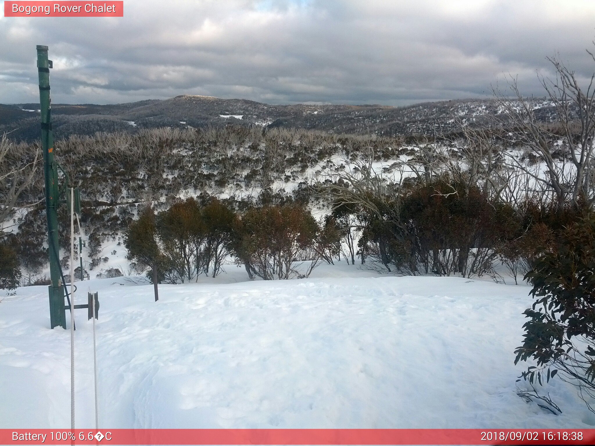 Bogong Web Cam 4:18pm Sunday 2nd of September 2018