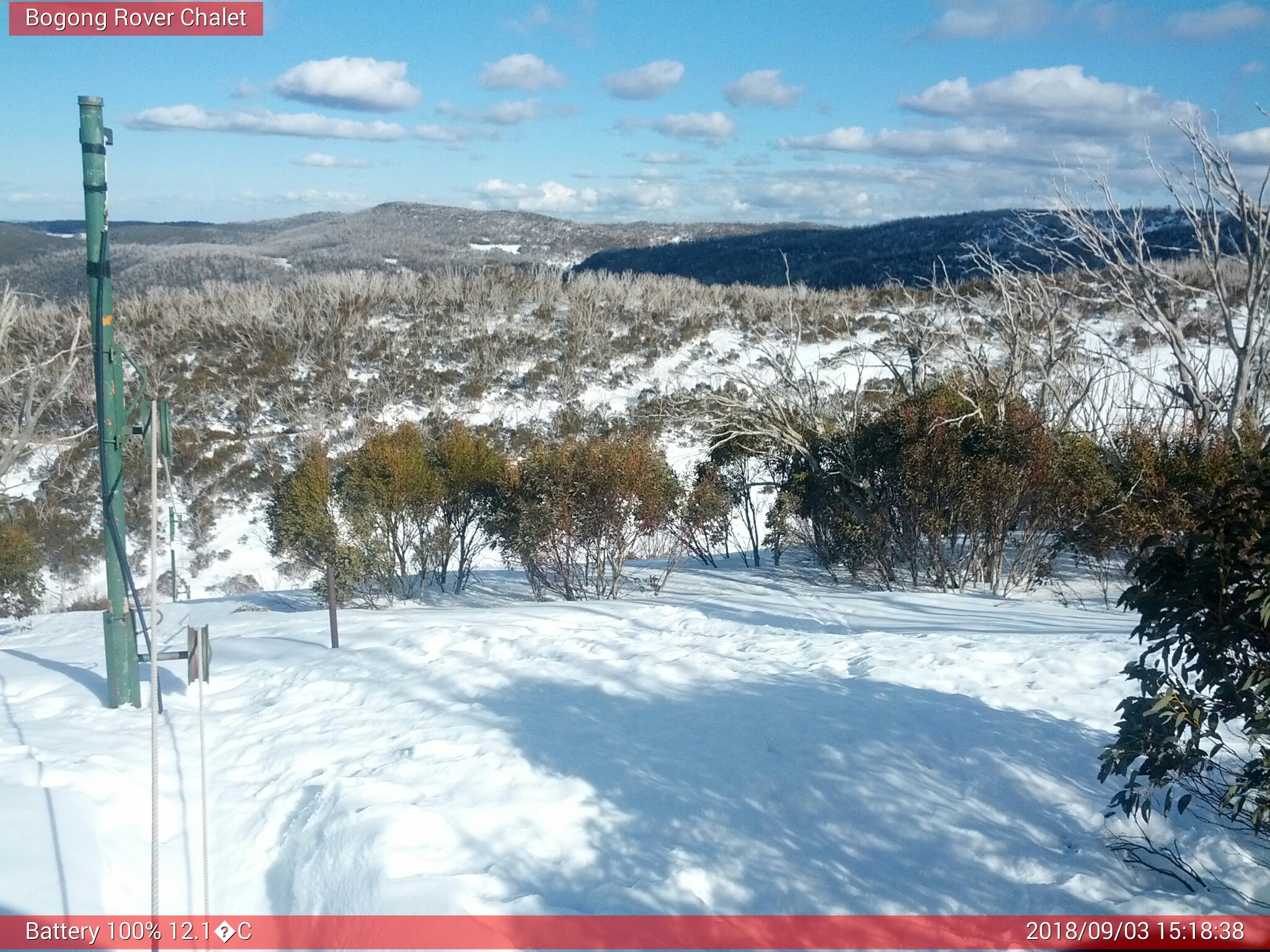 Bogong Web Cam 3:18pm Monday 3rd of September 2018