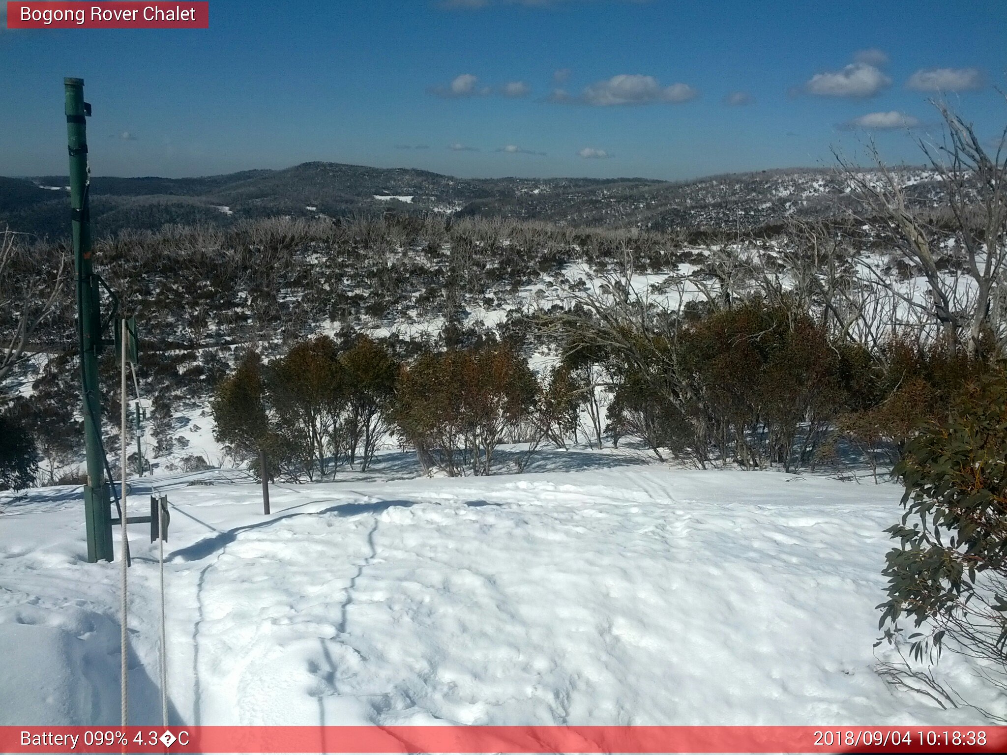 Bogong Web Cam 10:18am Tuesday 4th of September 2018