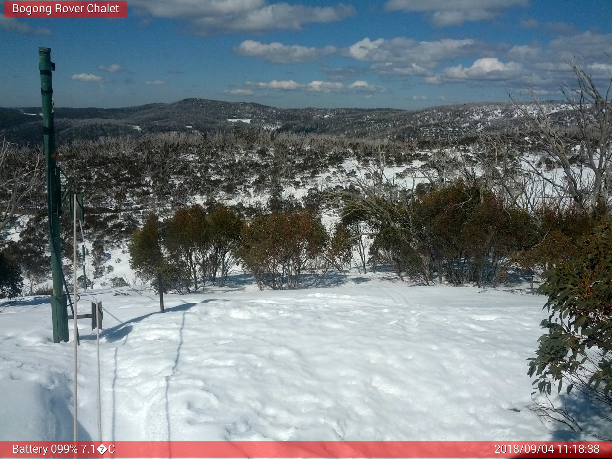 Bogong Web Cam 11:18am Tuesday 4th of September 2018