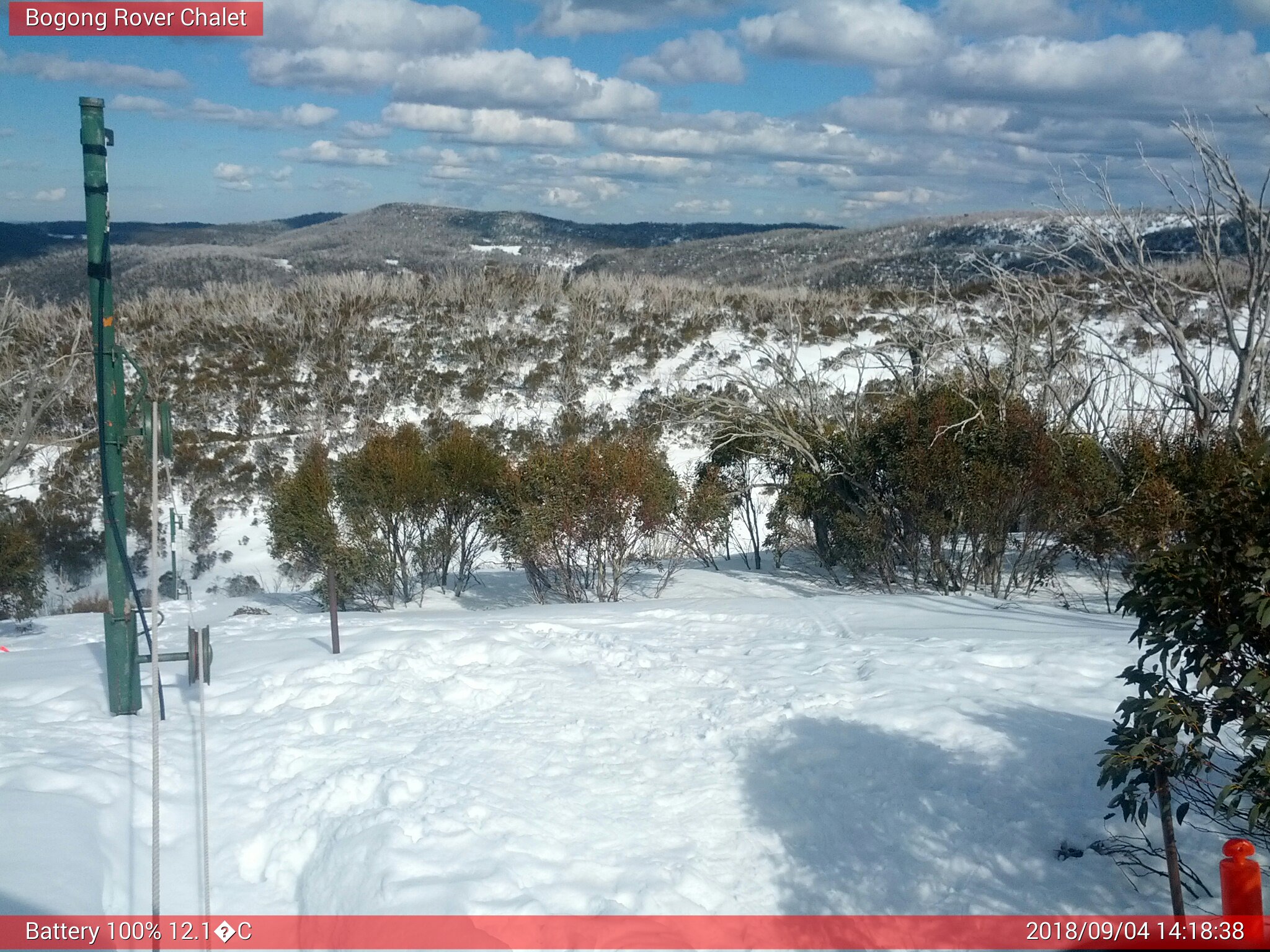 Bogong Web Cam 2:18pm Tuesday 4th of September 2018