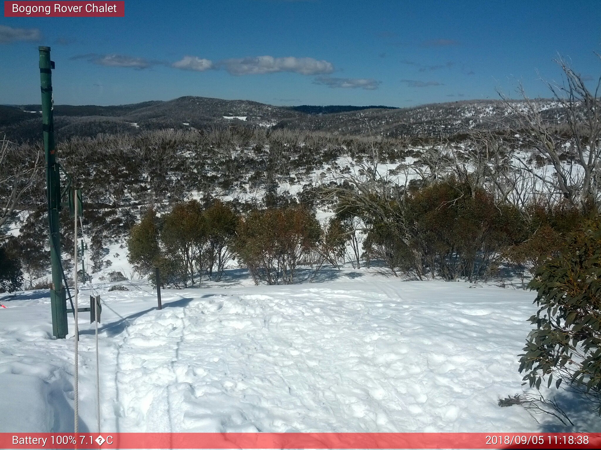 Bogong Web Cam 11:18am Wednesday 5th of September 2018