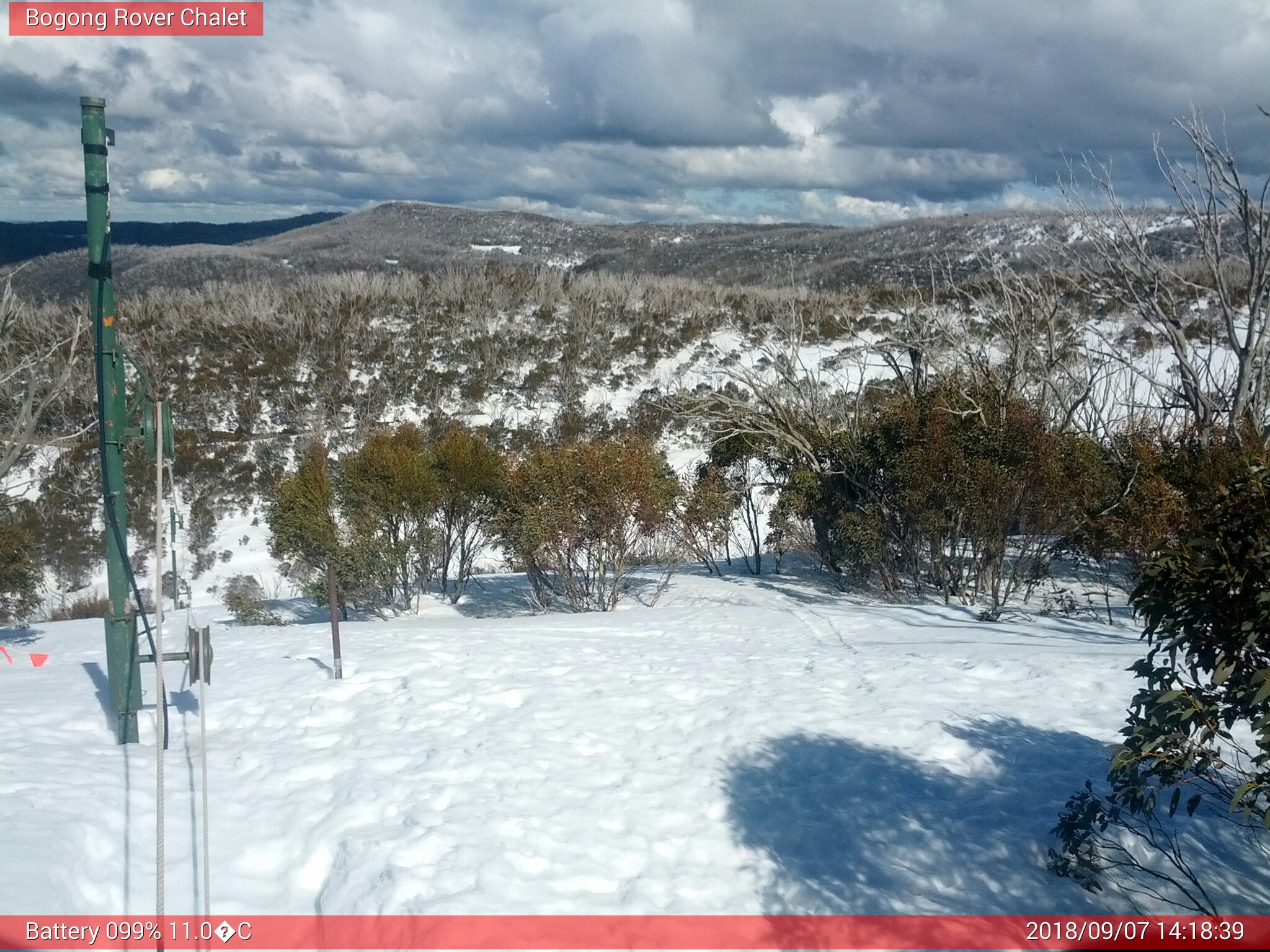 Bogong Web Cam 2:18pm Friday 7th of September 2018