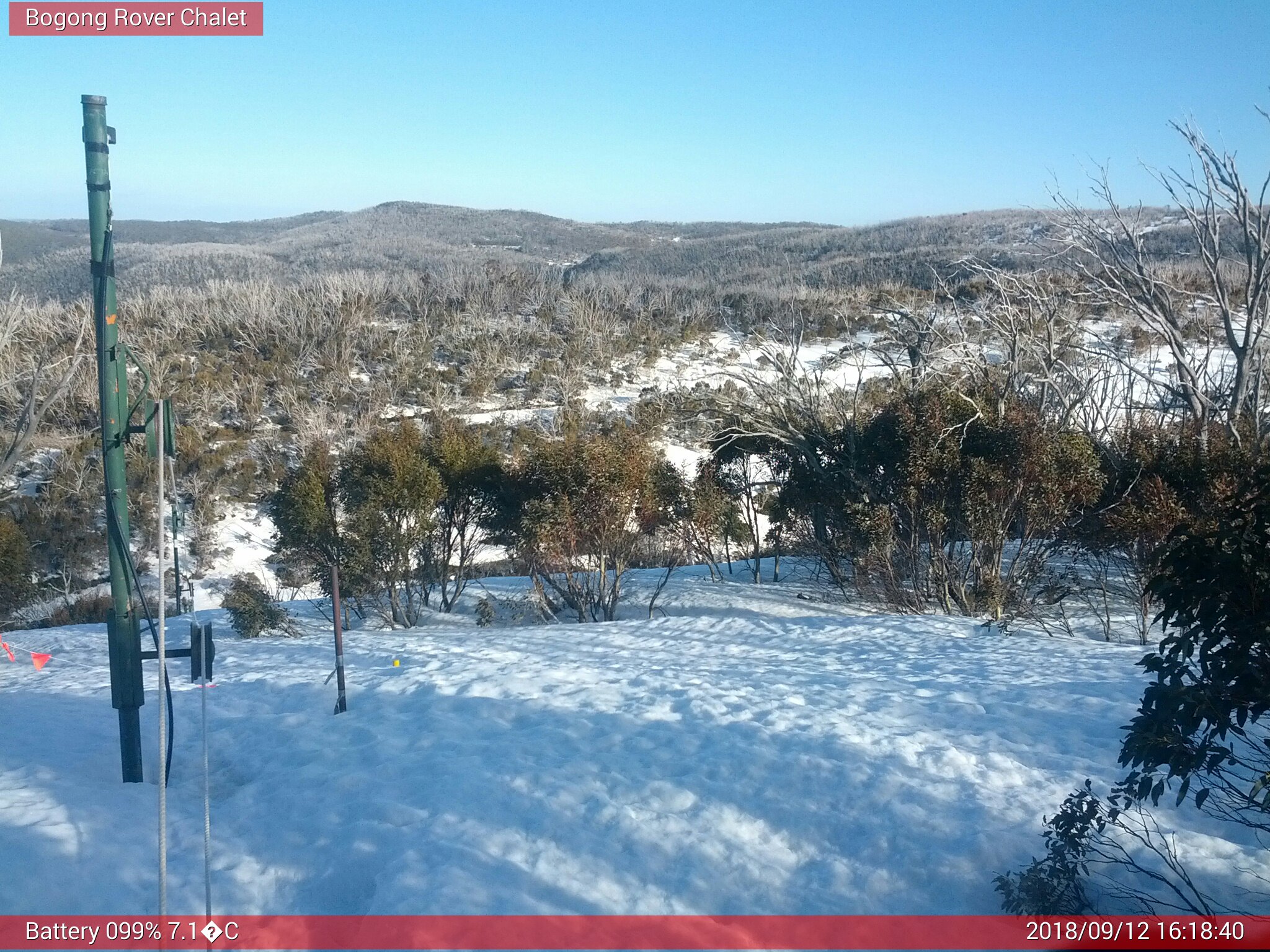 Bogong Web Cam 4:18pm Wednesday 12th of September 2018