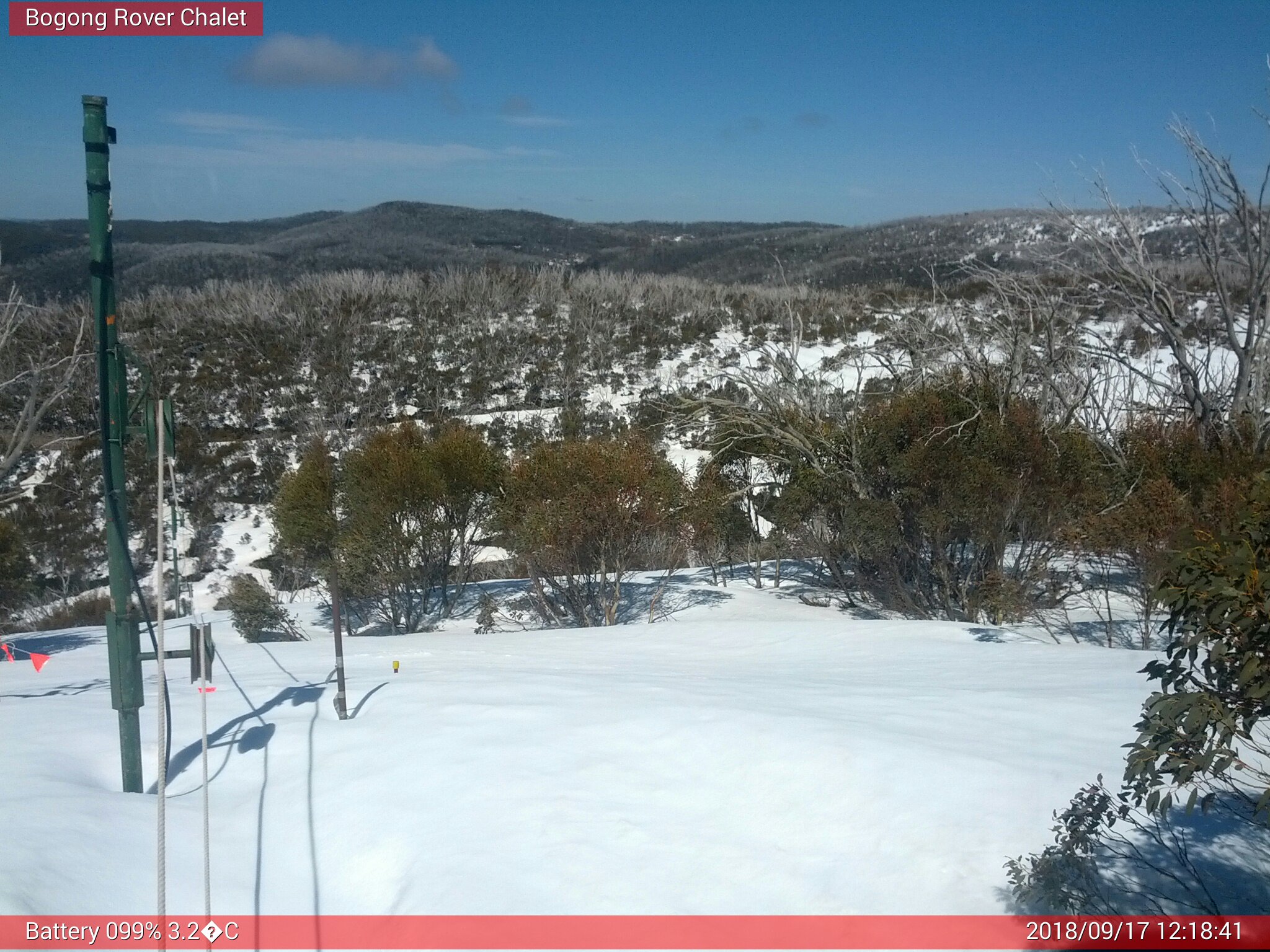 Bogong Web Cam 12:18pm Monday 17th of September 2018