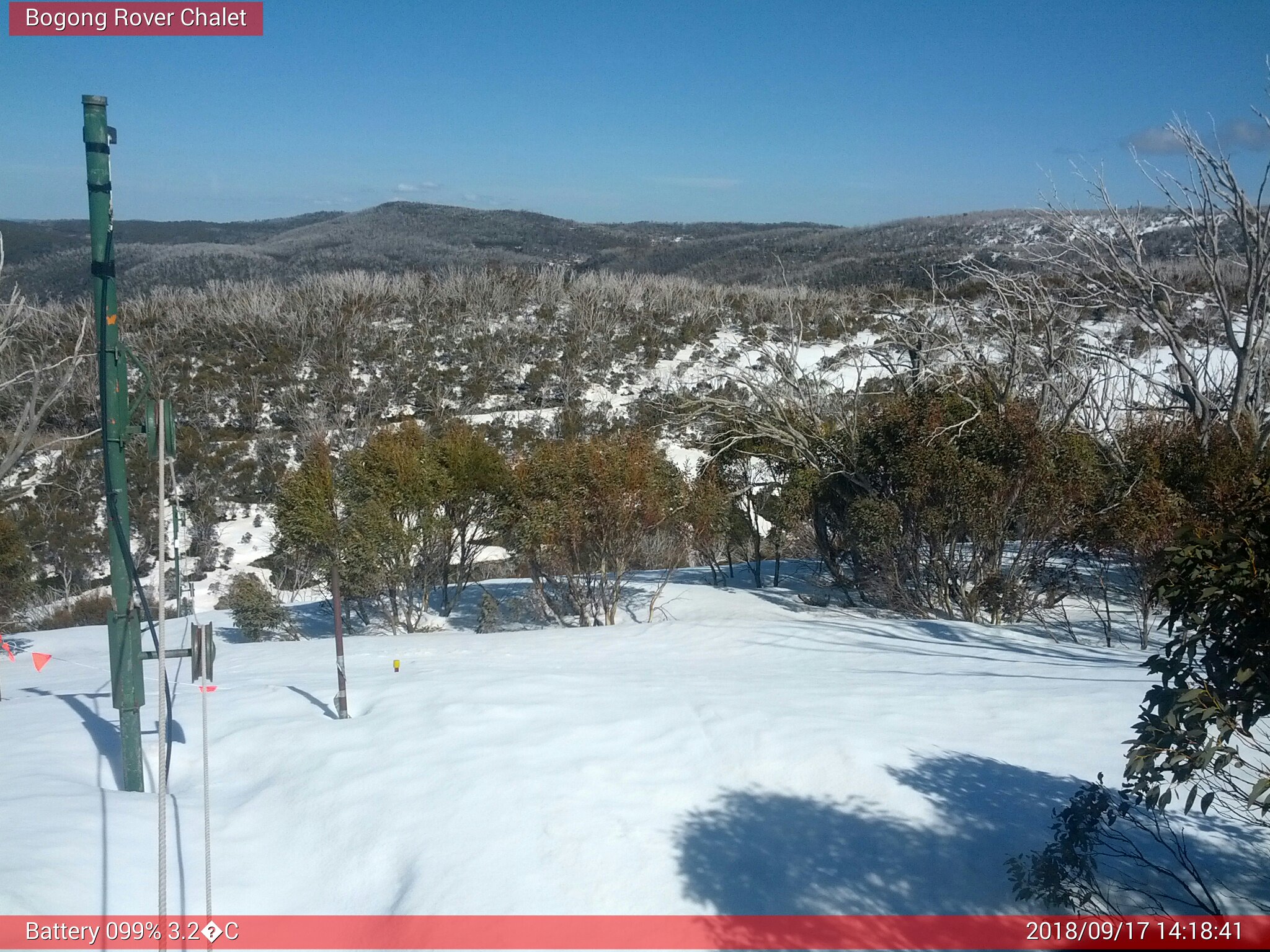 Bogong Web Cam 2:18pm Monday 17th of September 2018