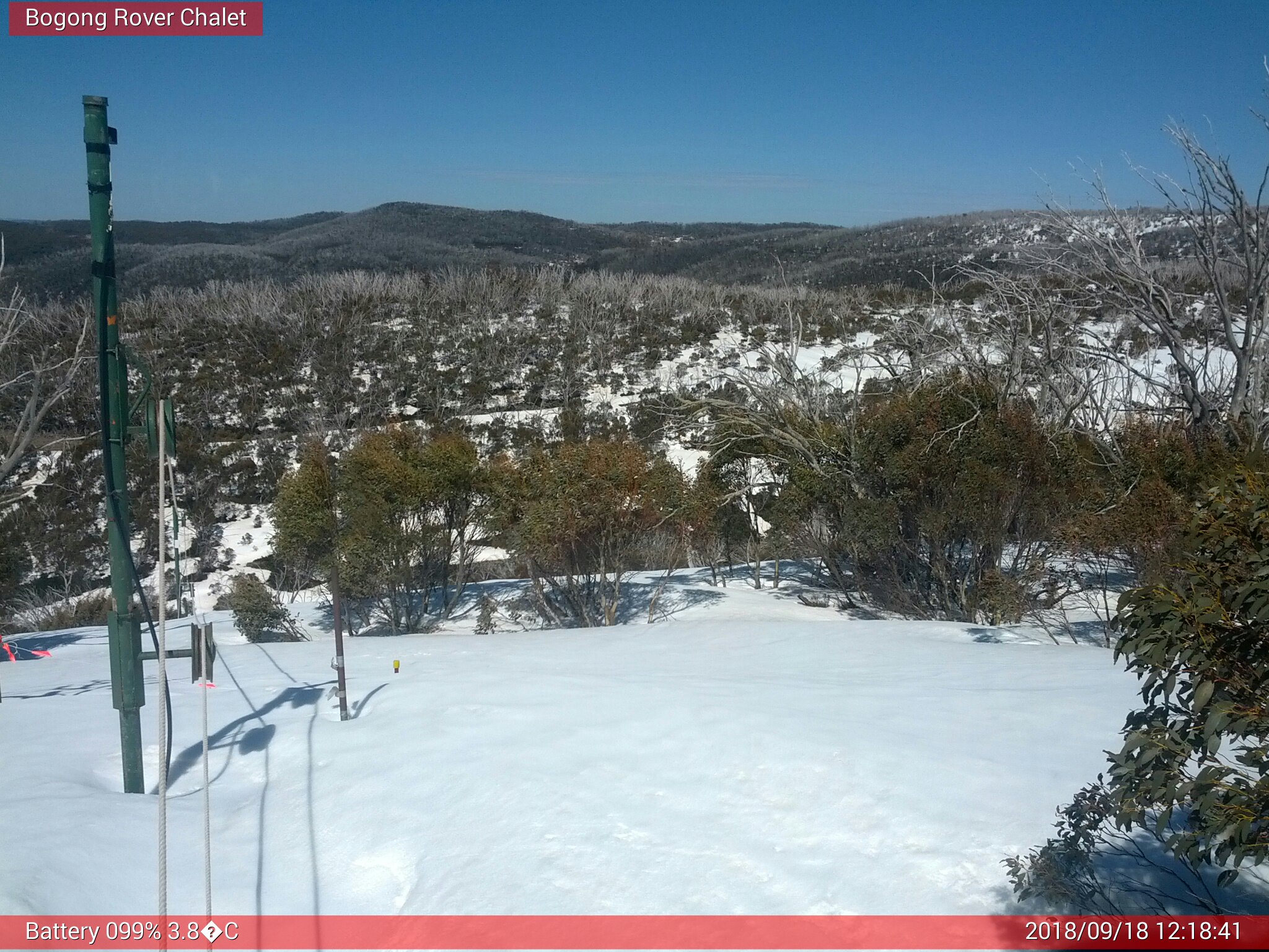 Bogong Web Cam 12:18pm Tuesday 18th of September 2018