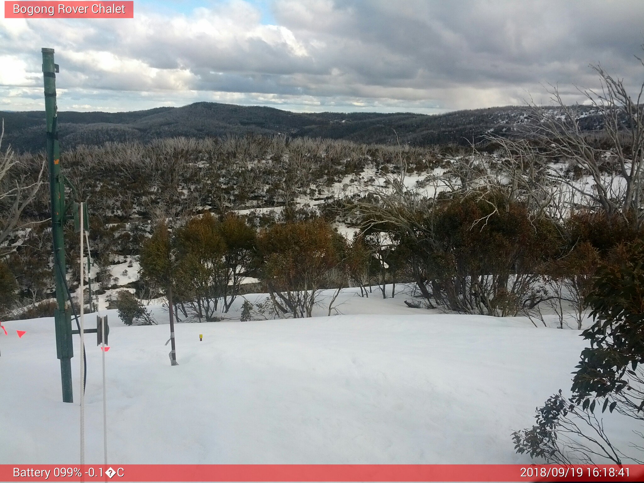 Bogong Web Cam 4:18pm Wednesday 19th of September 2018