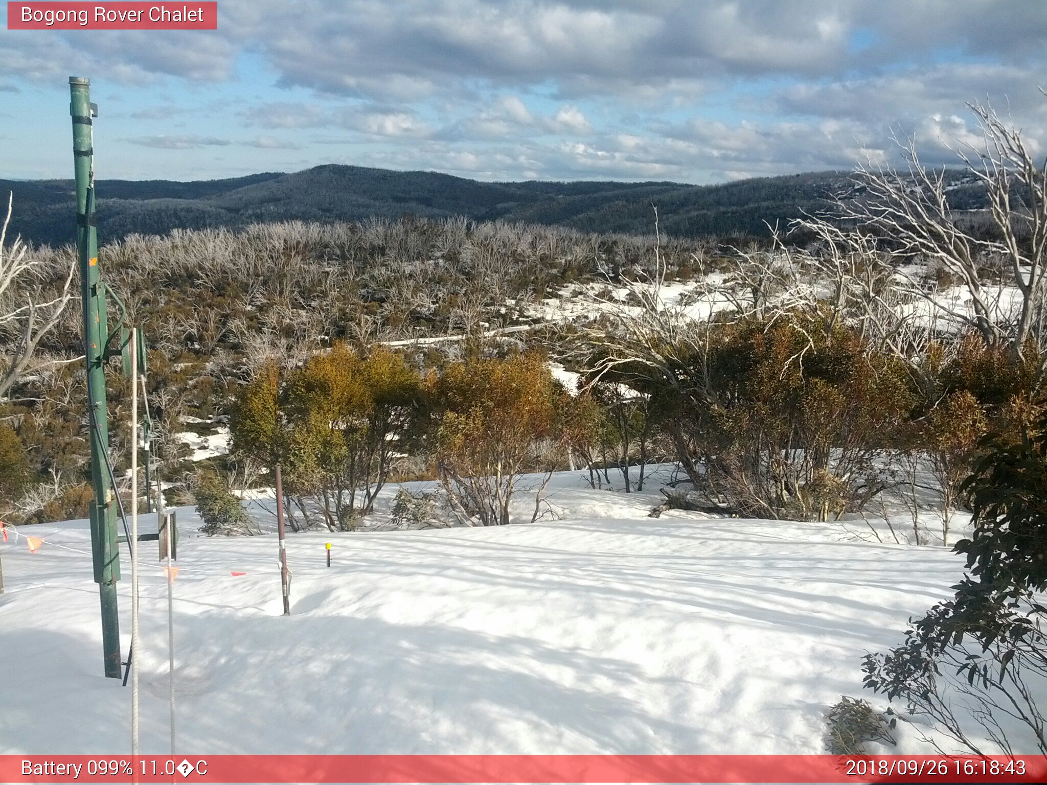 Bogong Web Cam 4:18pm Wednesday 26th of September 2018