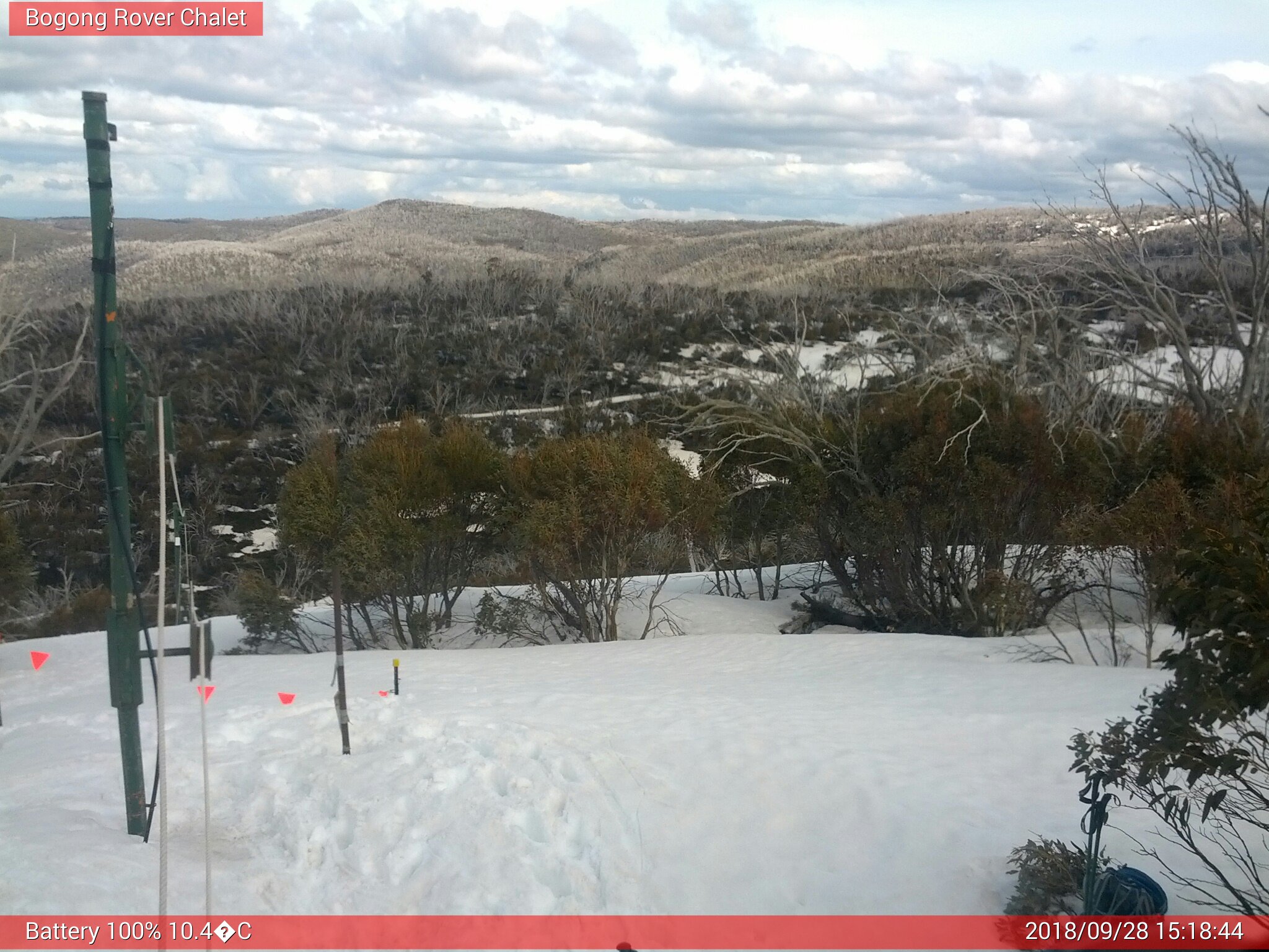 Bogong Web Cam 3:18pm Friday 28th of September 2018