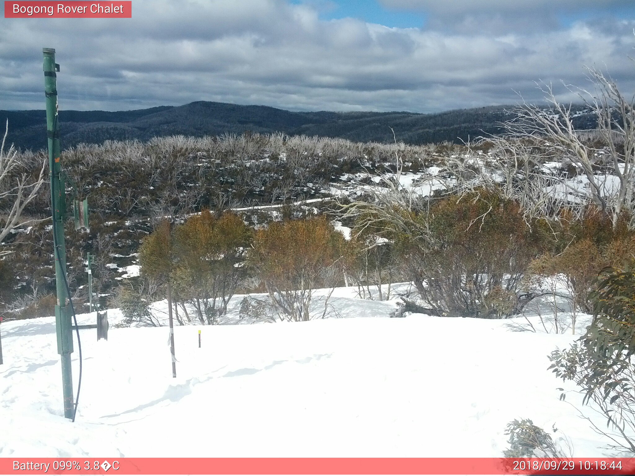 Bogong Web Cam 10:18am Saturday 29th of September 2018