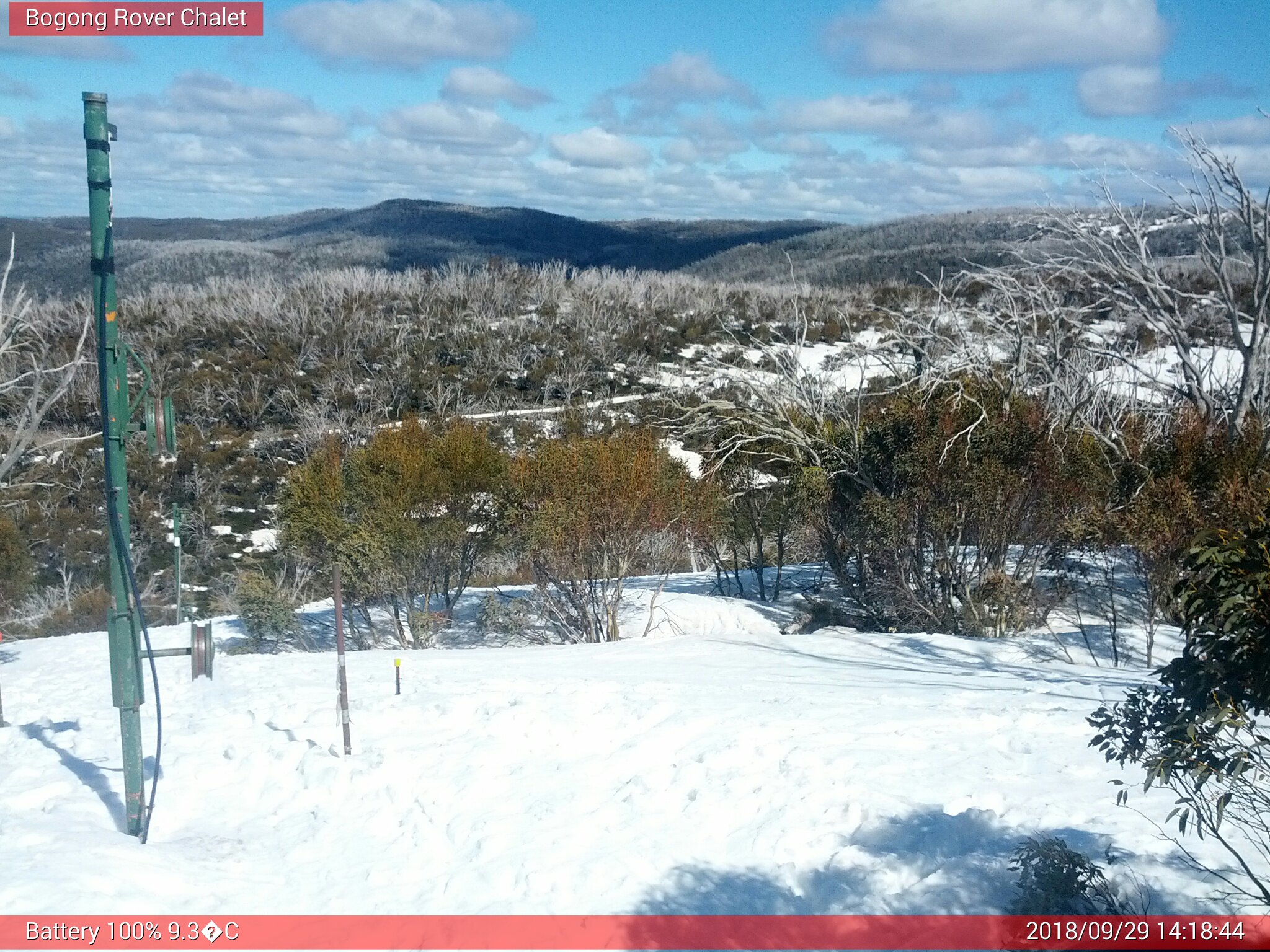 Bogong Web Cam 2:18pm Saturday 29th of September 2018