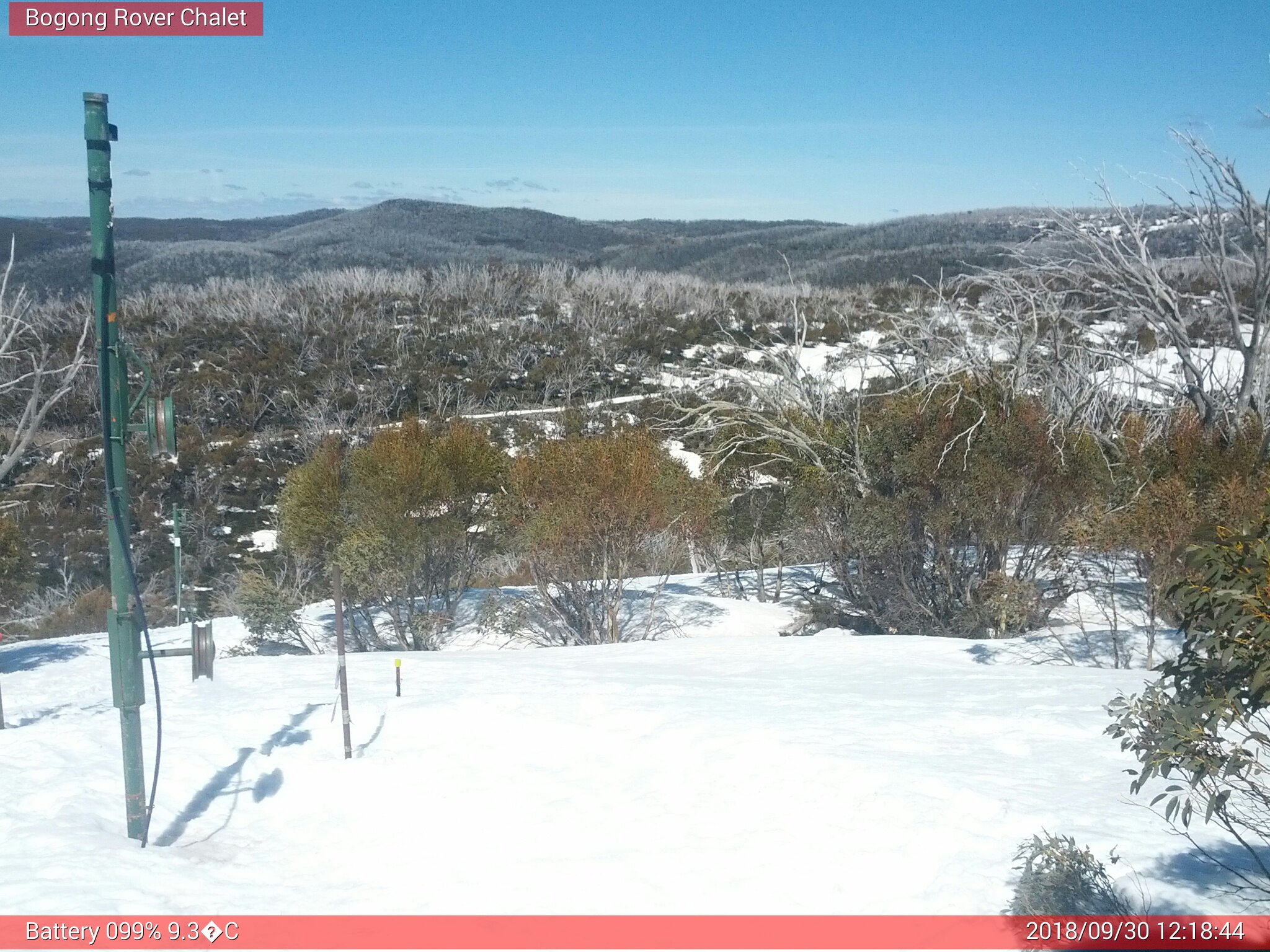 Bogong Web Cam 12:18pm Sunday 30th of September 2018