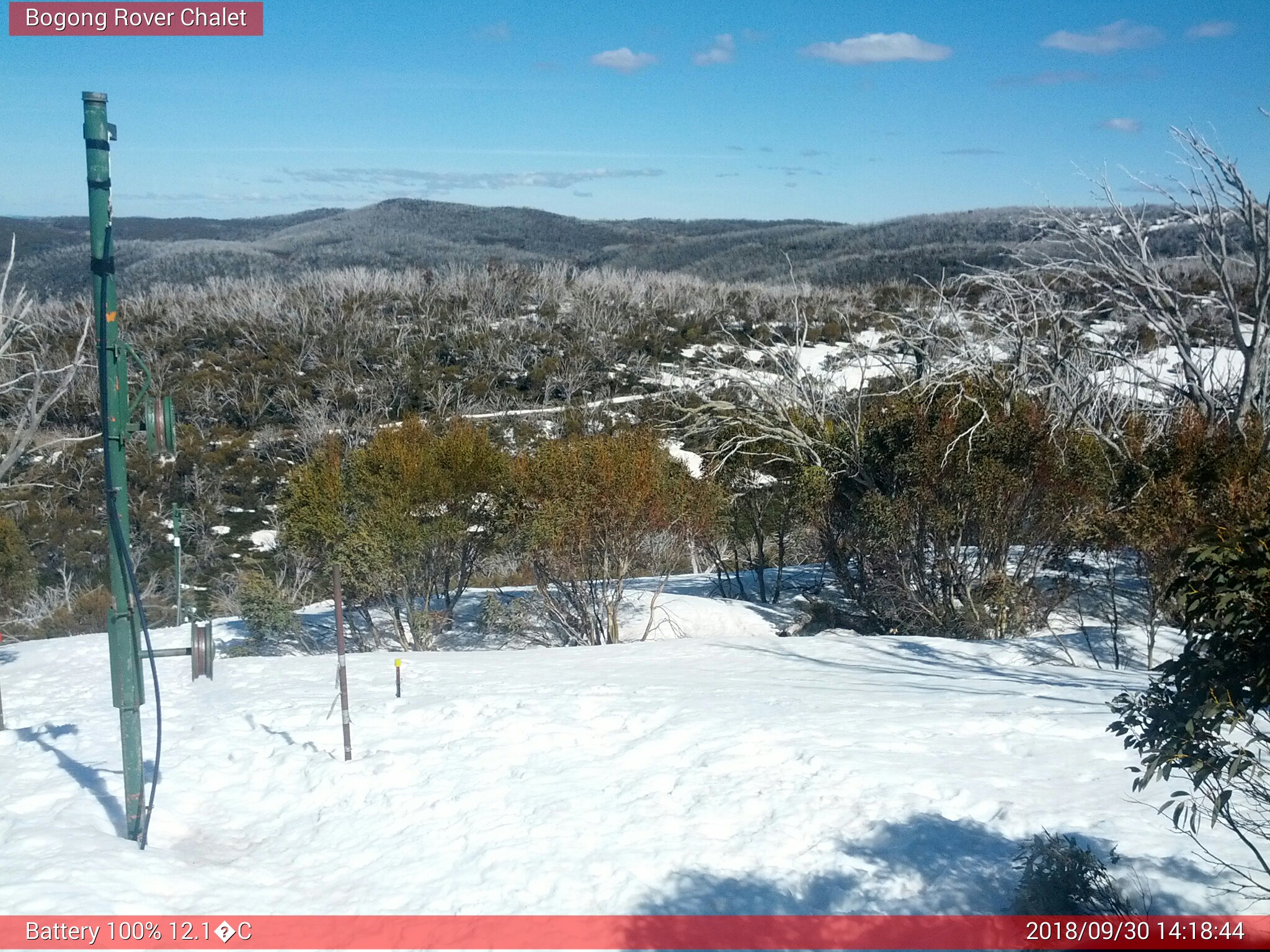 Bogong Web Cam 2:18pm Sunday 30th of September 2018