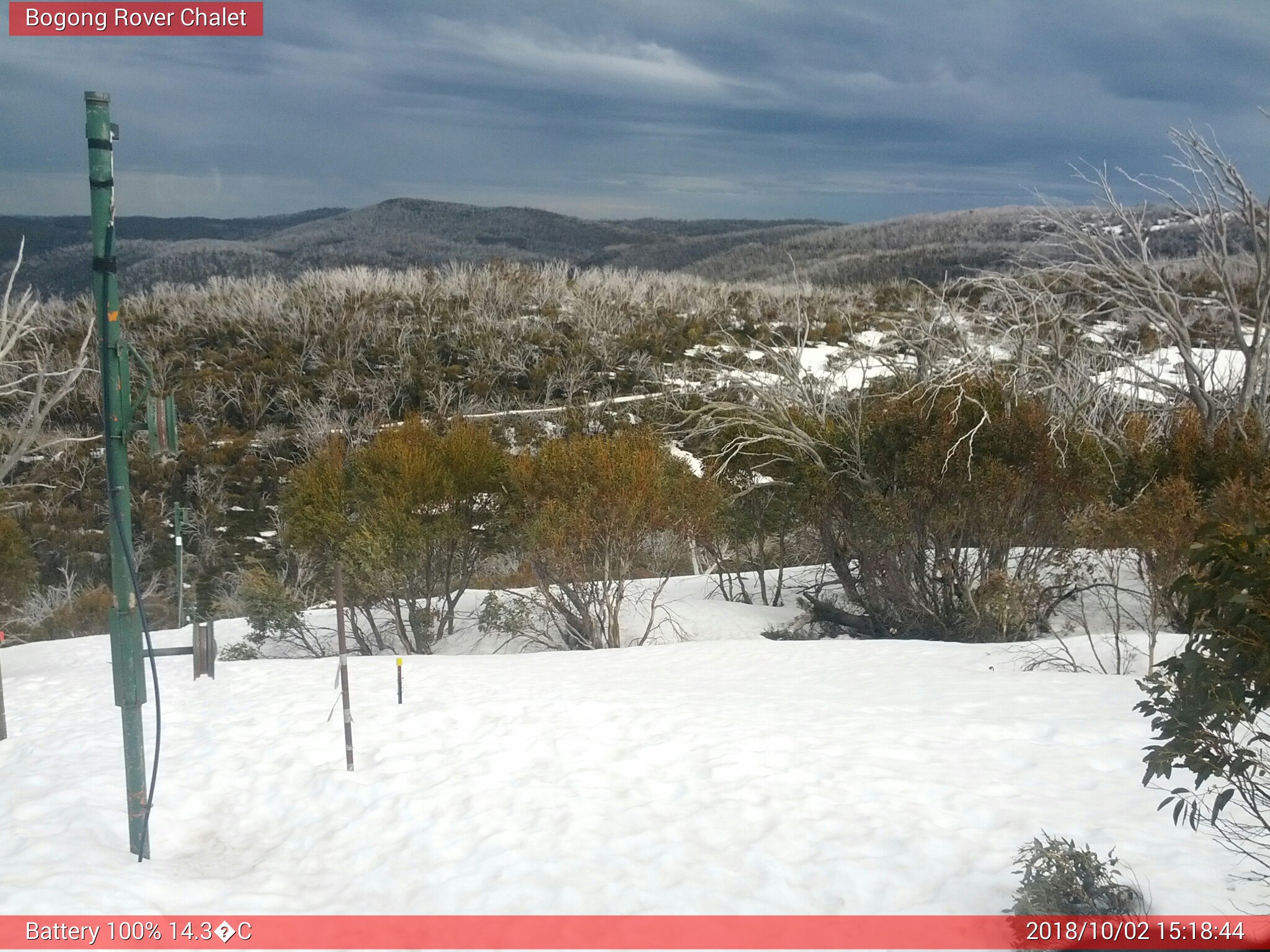 Bogong Web Cam 3:18pm Tuesday 2nd of October 2018