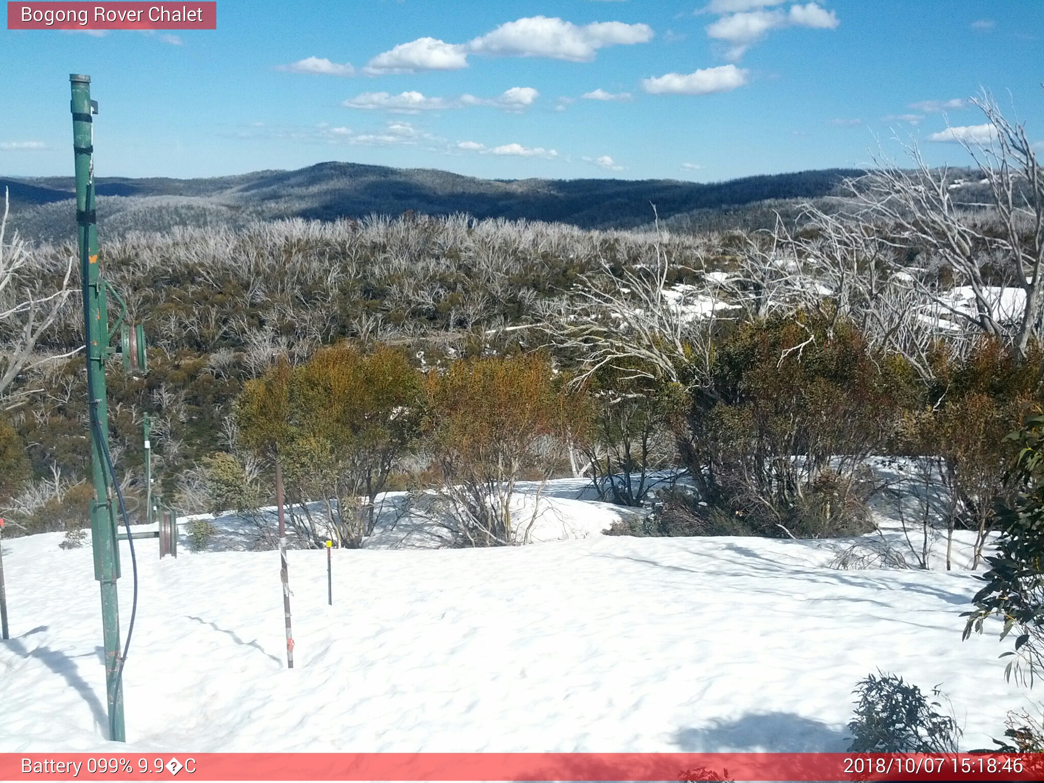 Bogong Web Cam 3:18pm Sunday 7th of October 2018