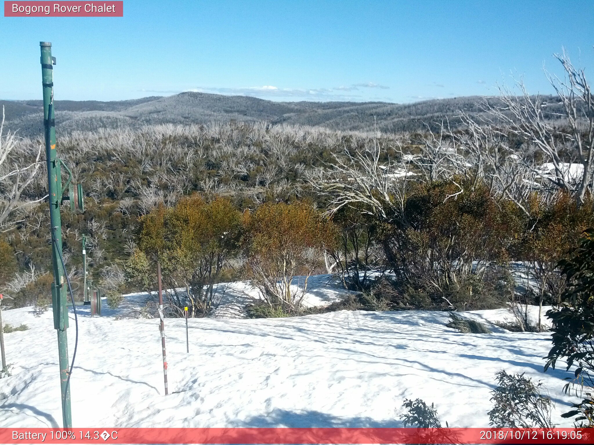 Bogong Web Cam 4:19pm Friday 12th of October 2018