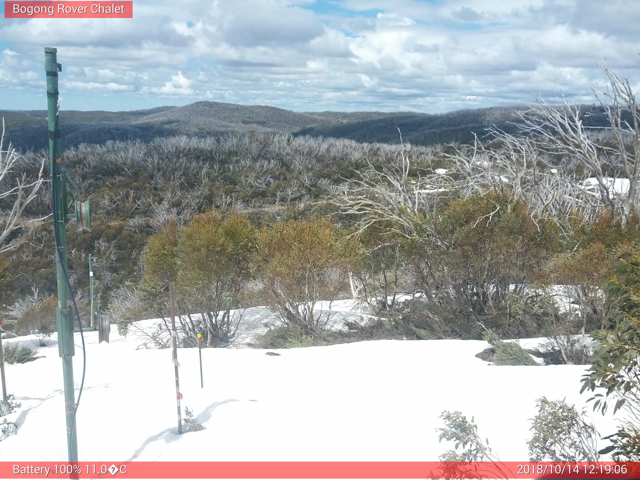 Bogong Web Cam 12:19pm Sunday 14th of October 2018