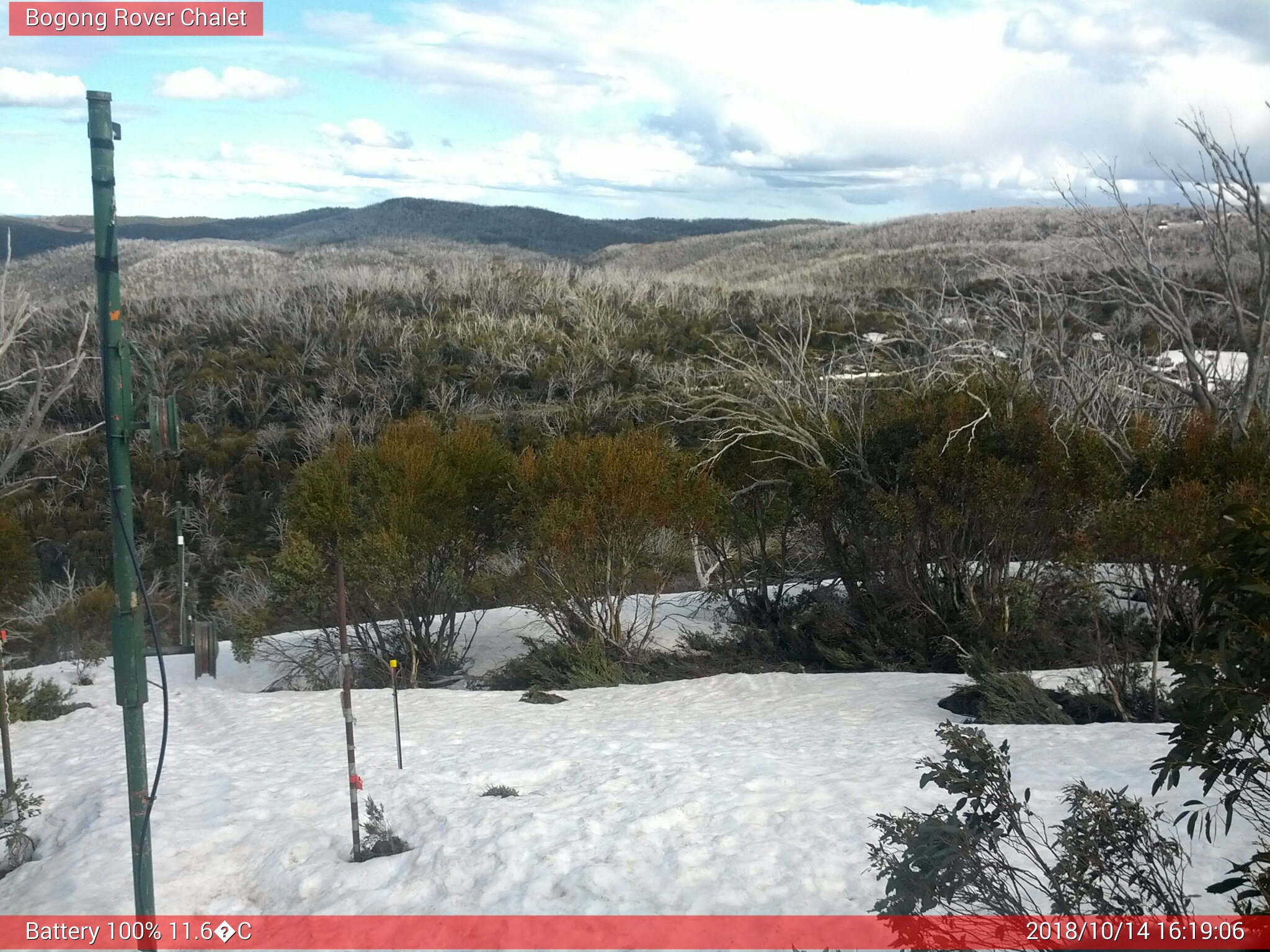 Bogong Web Cam 4:19pm Sunday 14th of October 2018