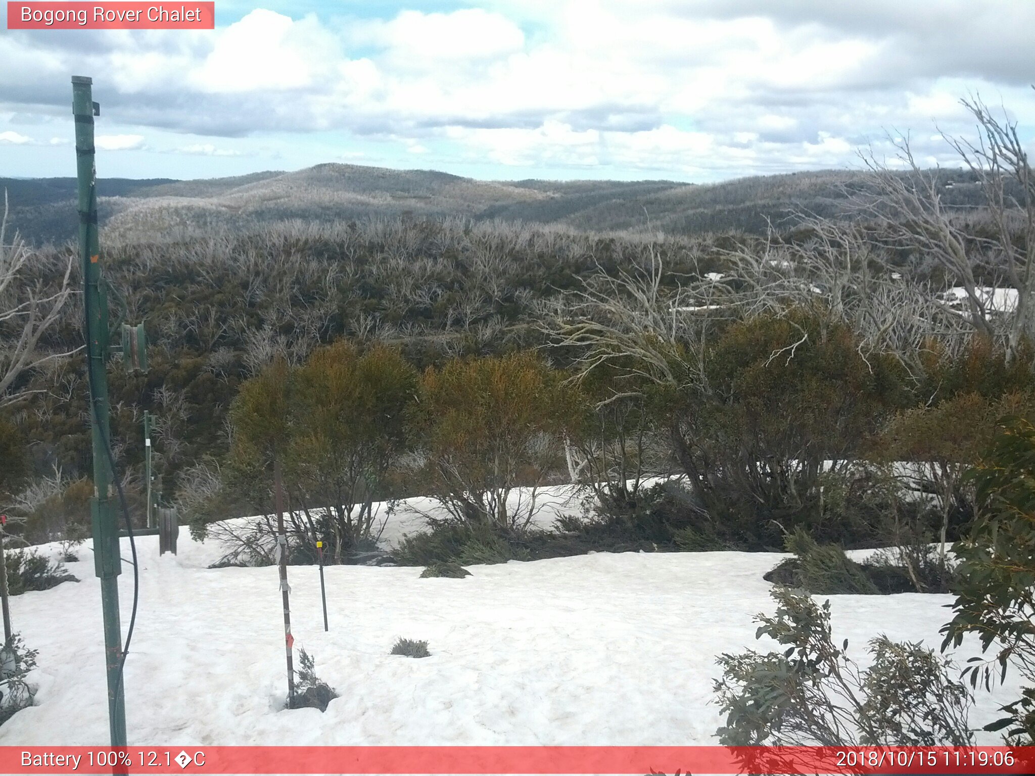 Bogong Web Cam 11:19am Monday 15th of October 2018