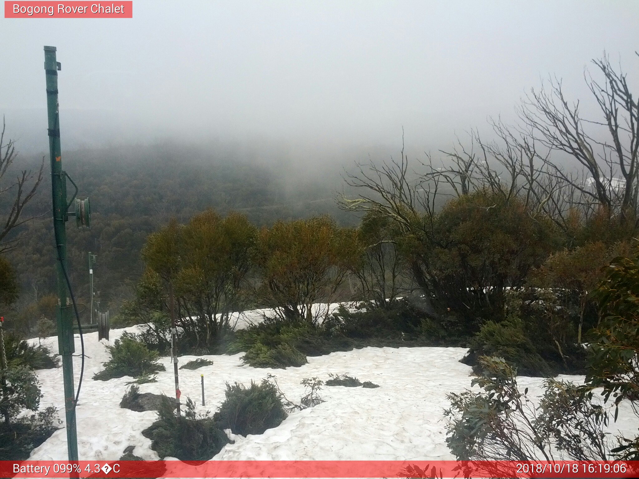 Bogong Web Cam 4:19pm Thursday 18th of October 2018