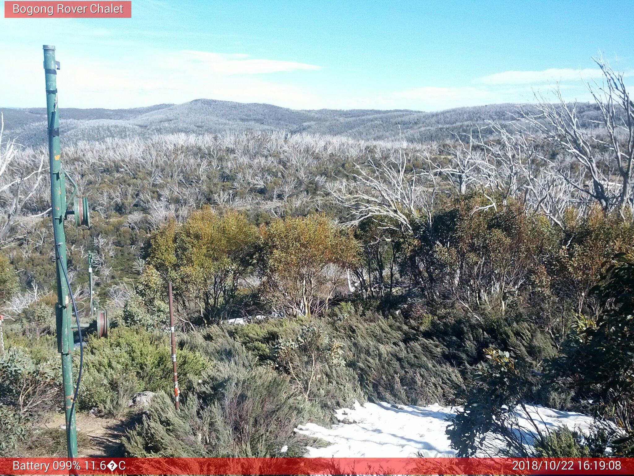 Bogong Web Cam 4:19pm Monday 22nd of October 2018