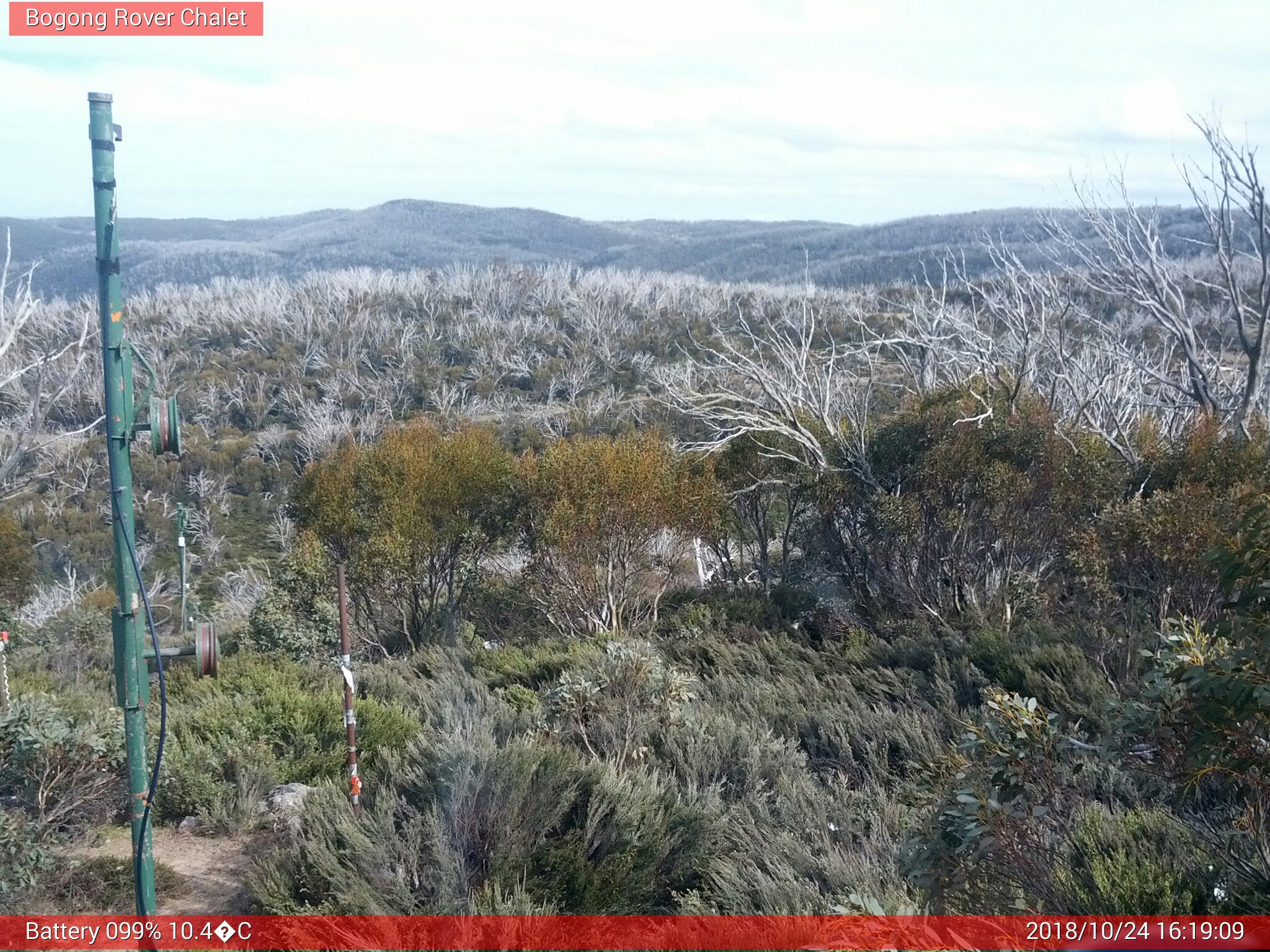 Bogong Web Cam 4:19pm Wednesday 24th of October 2018