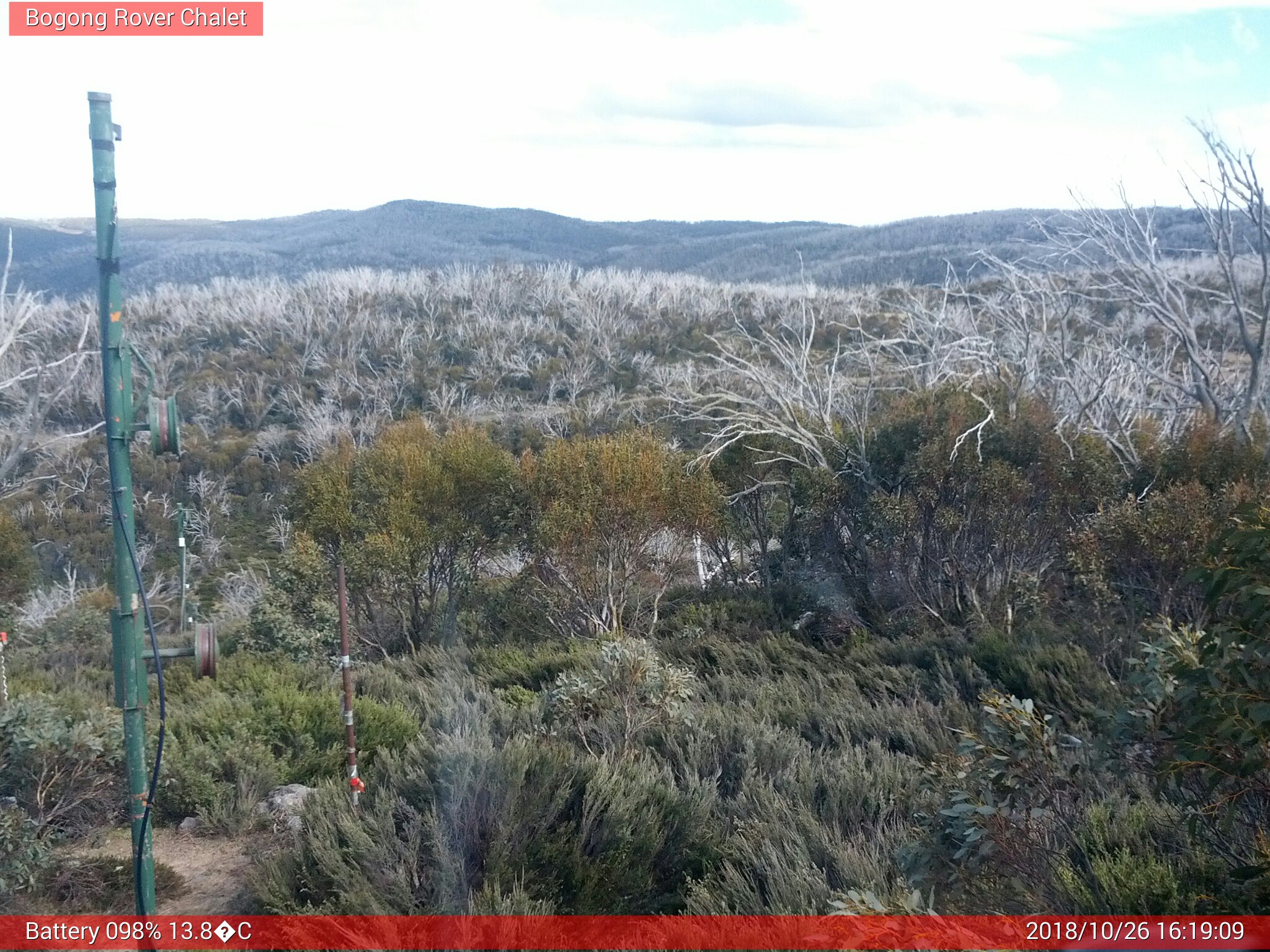 Bogong Web Cam 4:19pm Friday 26th of October 2018