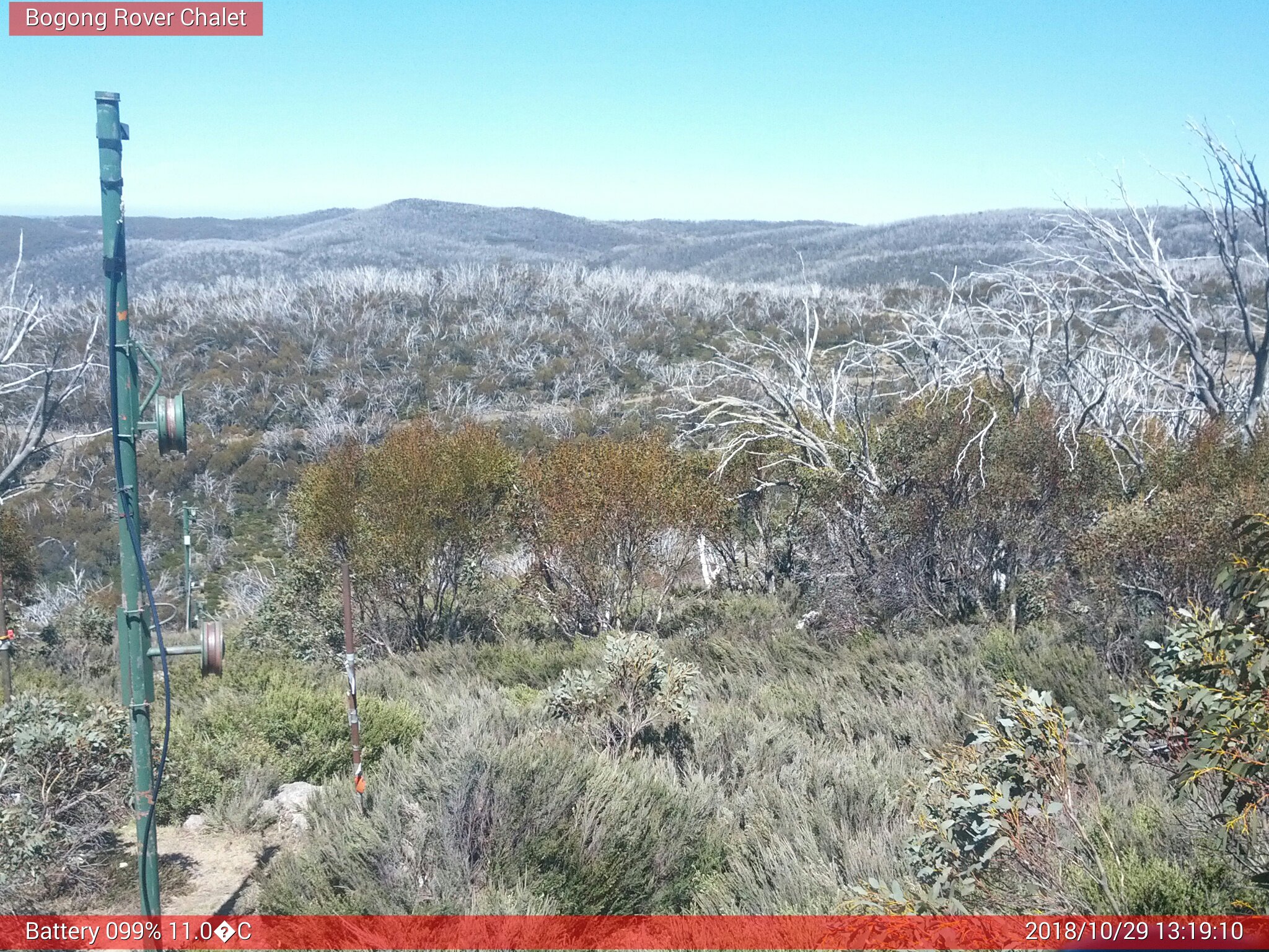 Bogong Web Cam 1:19pm Monday 29th of October 2018