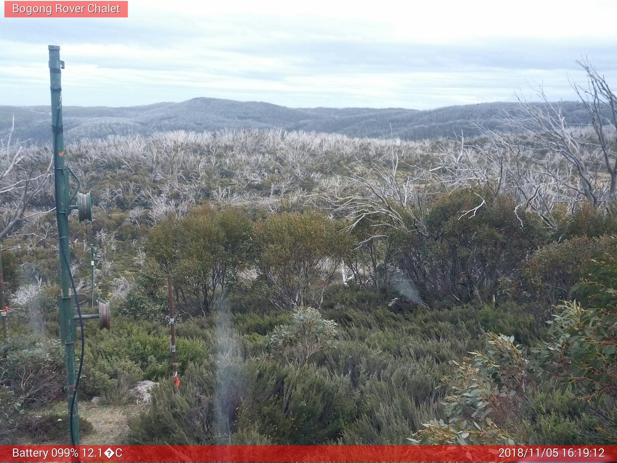 Bogong Web Cam 4:19pm Monday 5th of November 2018