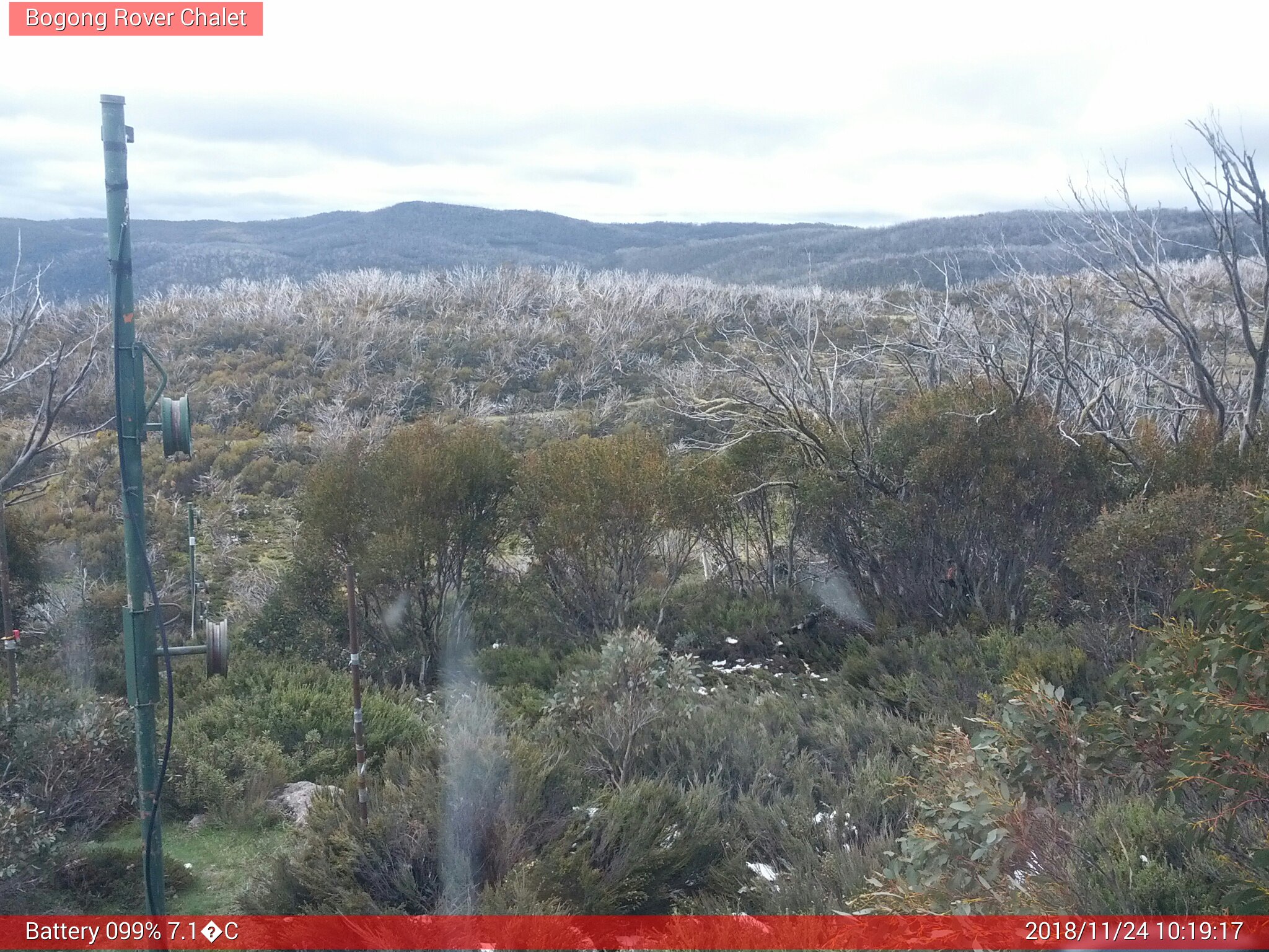 Bogong Web Cam 10:19am Saturday 24th of November 2018