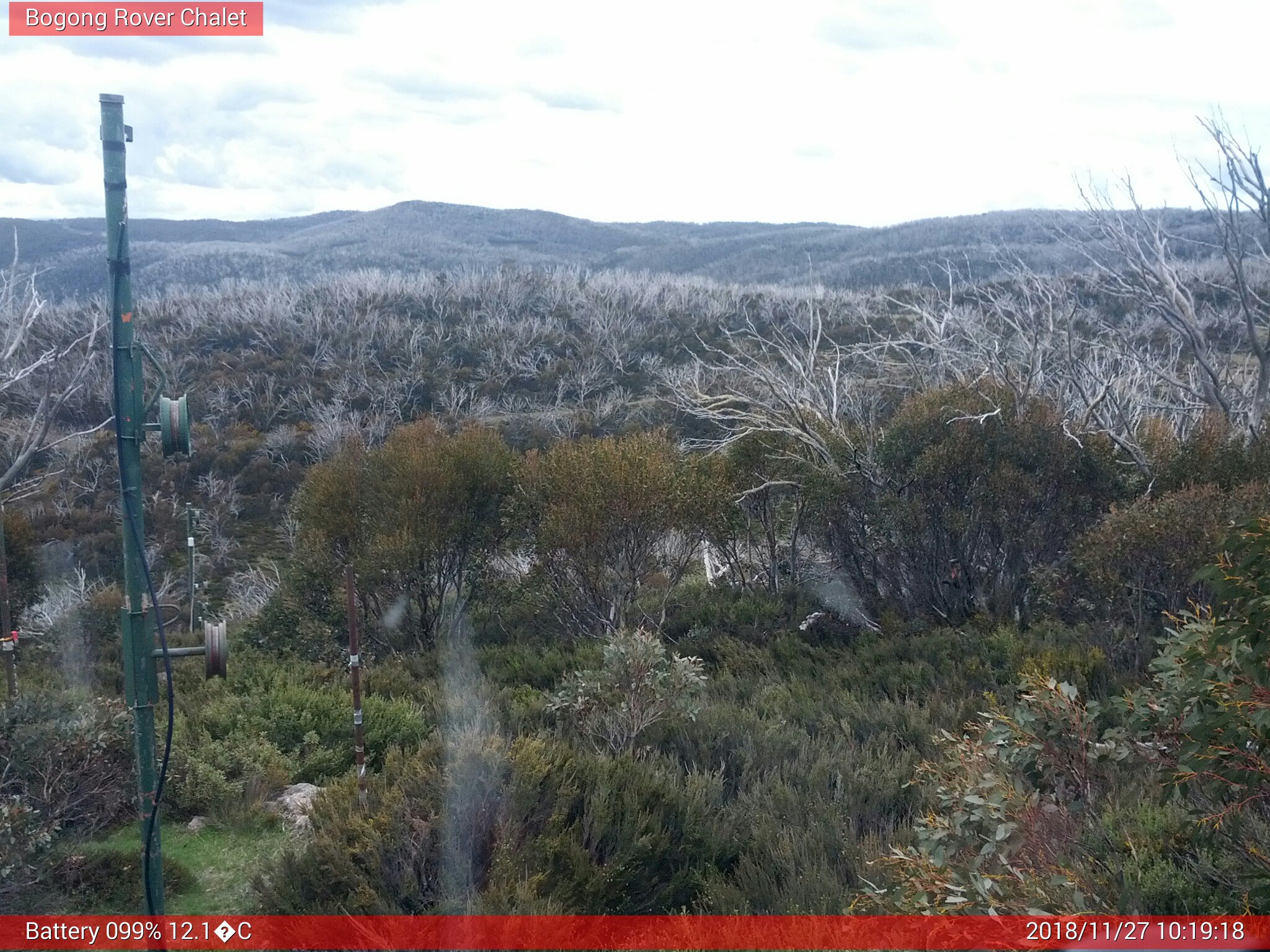 Bogong Web Cam 10:19am Tuesday 27th of November 2018