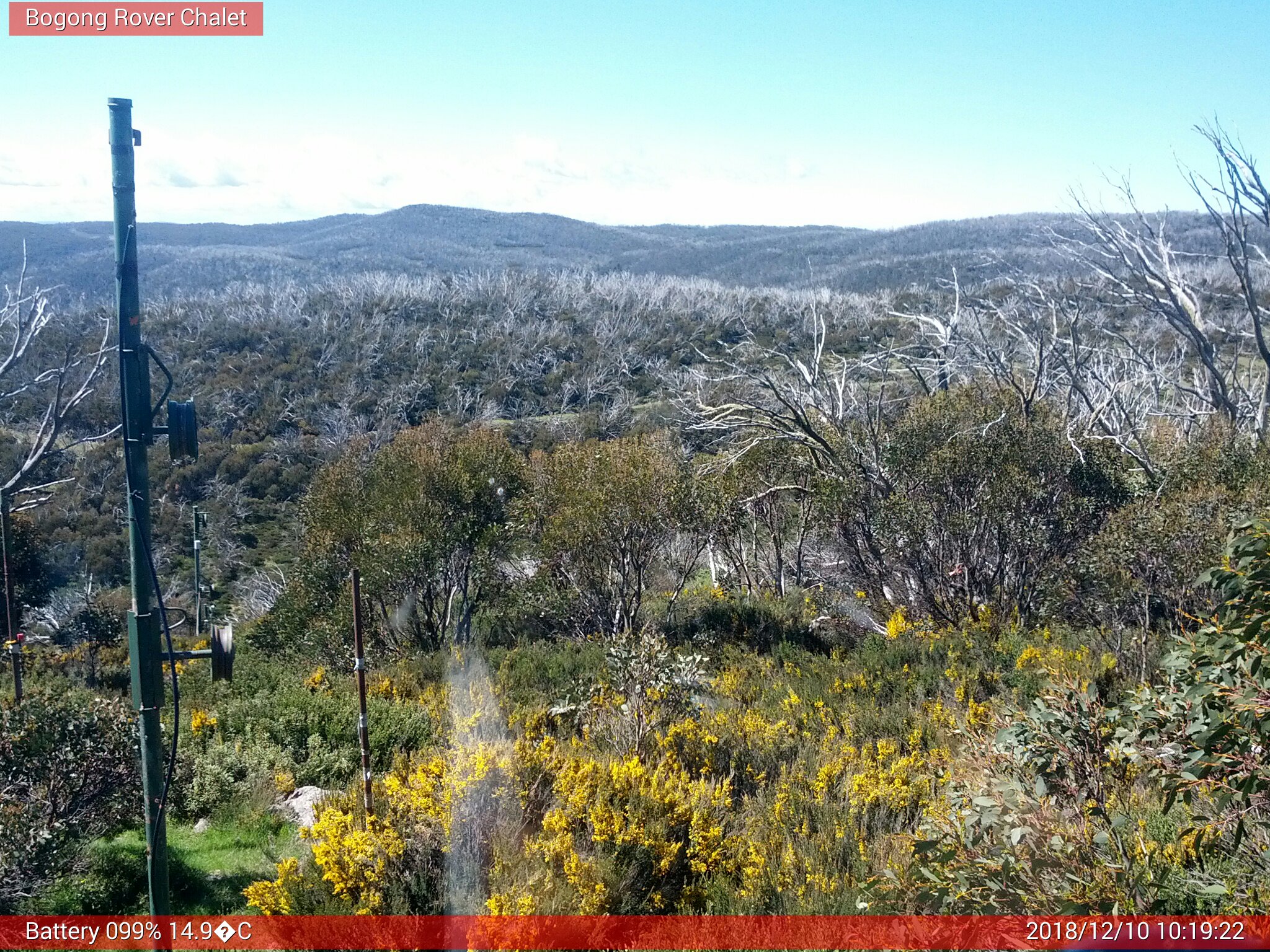 Bogong Web Cam 10:19am Monday 10th of December 2018