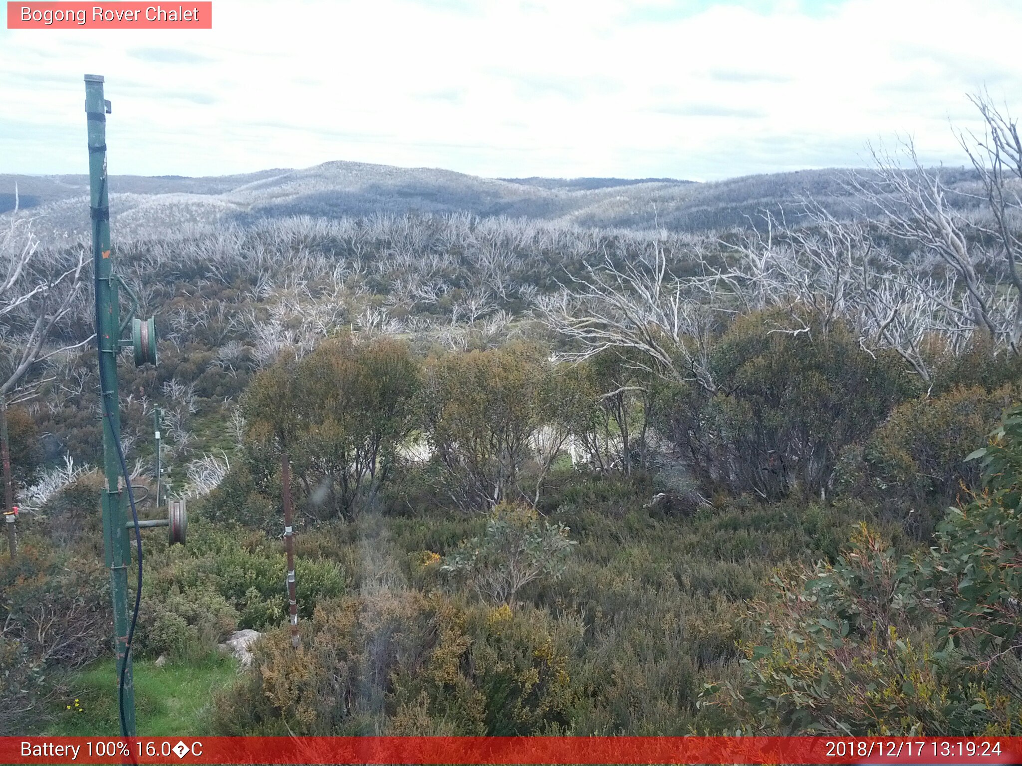 Bogong Web Cam 1:19pm Monday 17th of December 2018