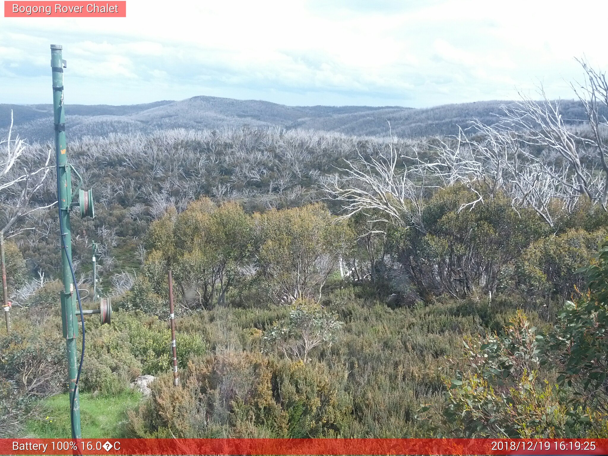 Bogong Web Cam 4:19pm Wednesday 19th of December 2018