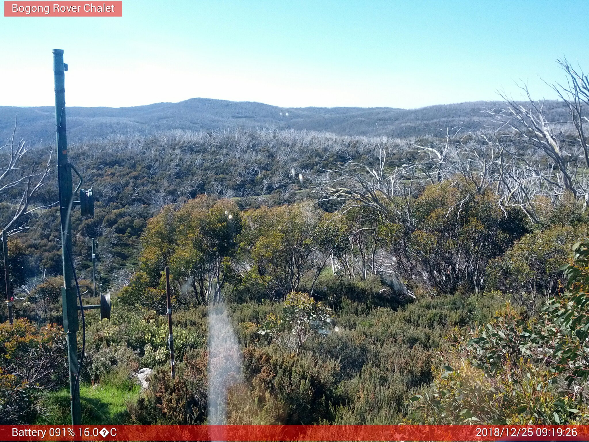 Bogong Web Cam 9:19am Tuesday 25th of December 2018