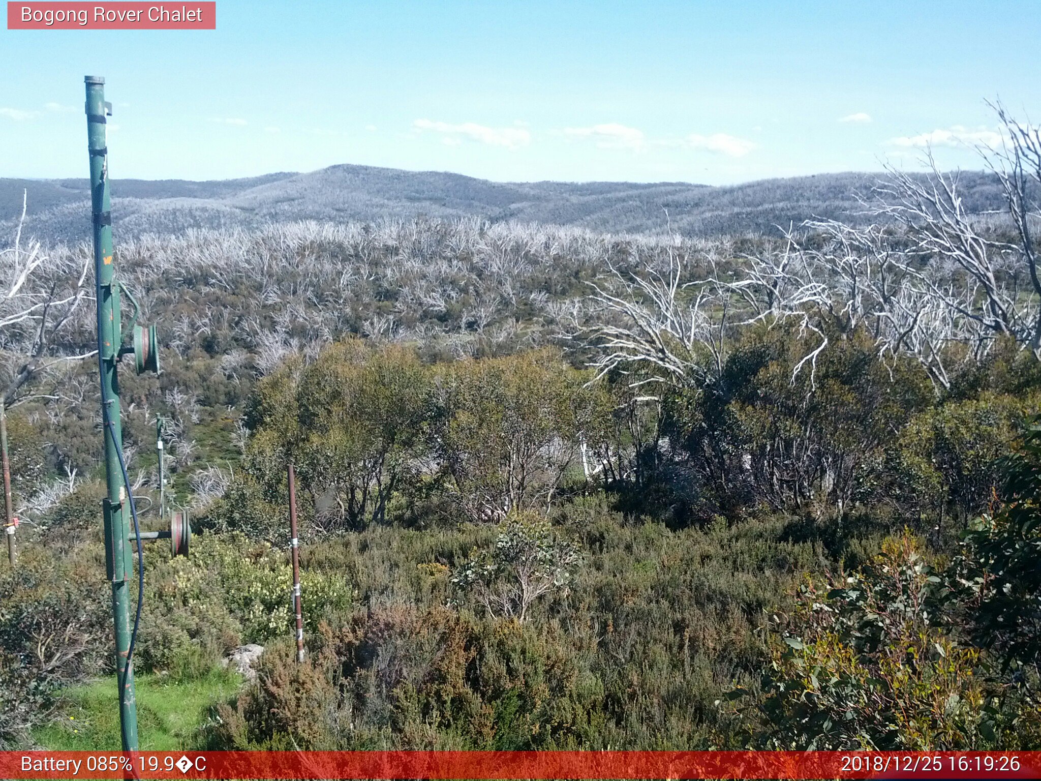 Bogong Web Cam 4:19pm Tuesday 25th of December 2018