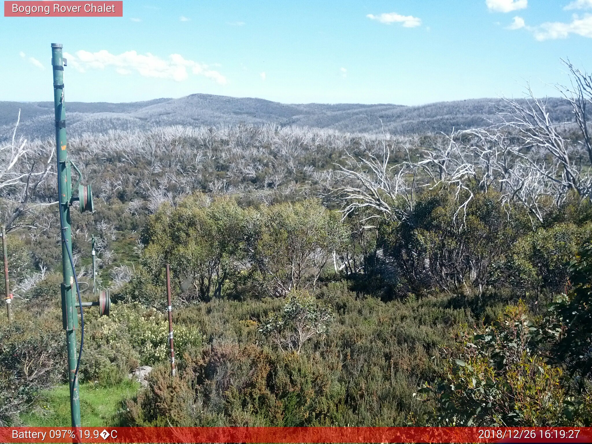 Bogong Web Cam 4:19pm Wednesday 26th of December 2018