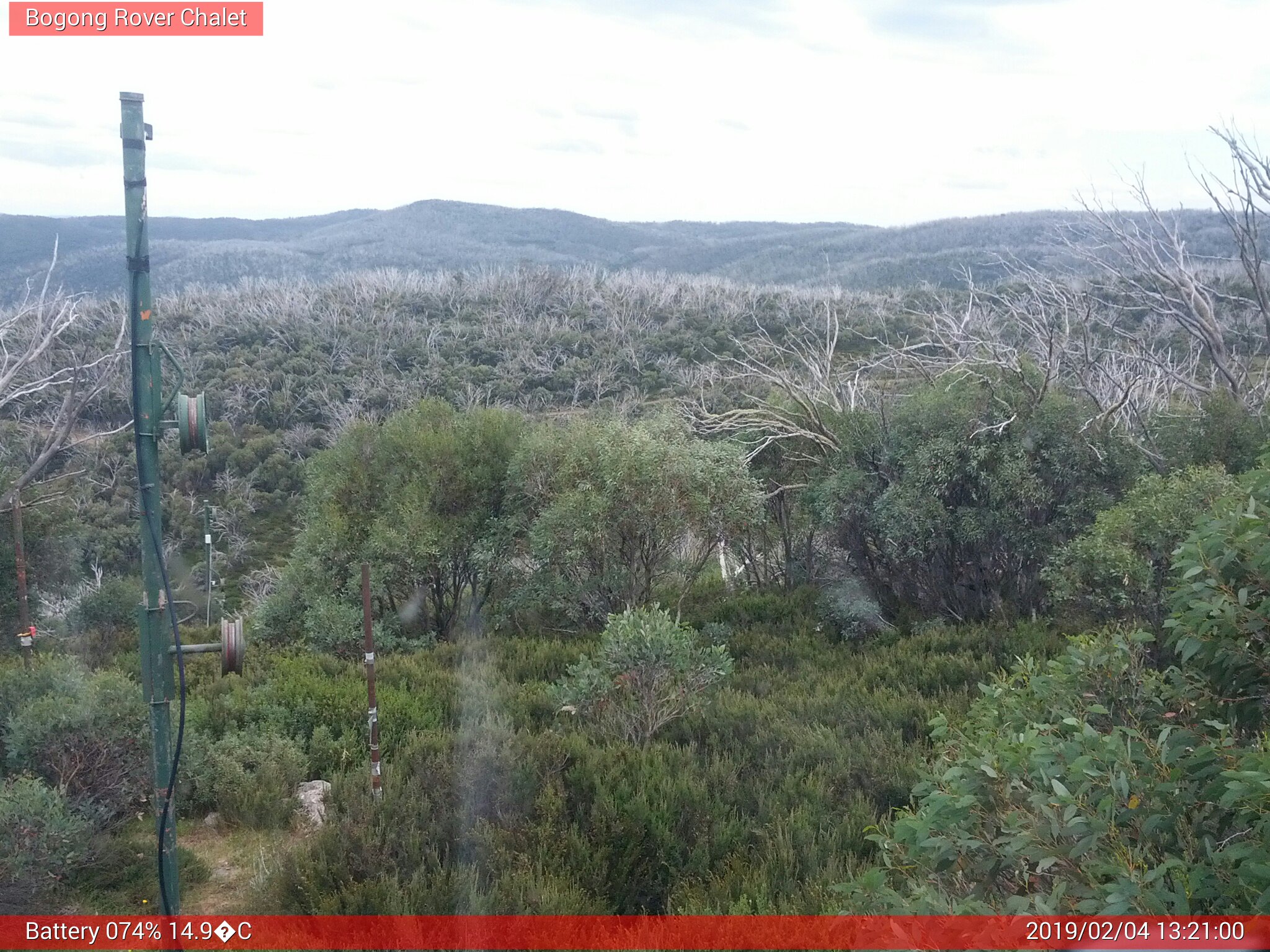 Bogong Web Cam 1:20pm Monday 4th of February 2019