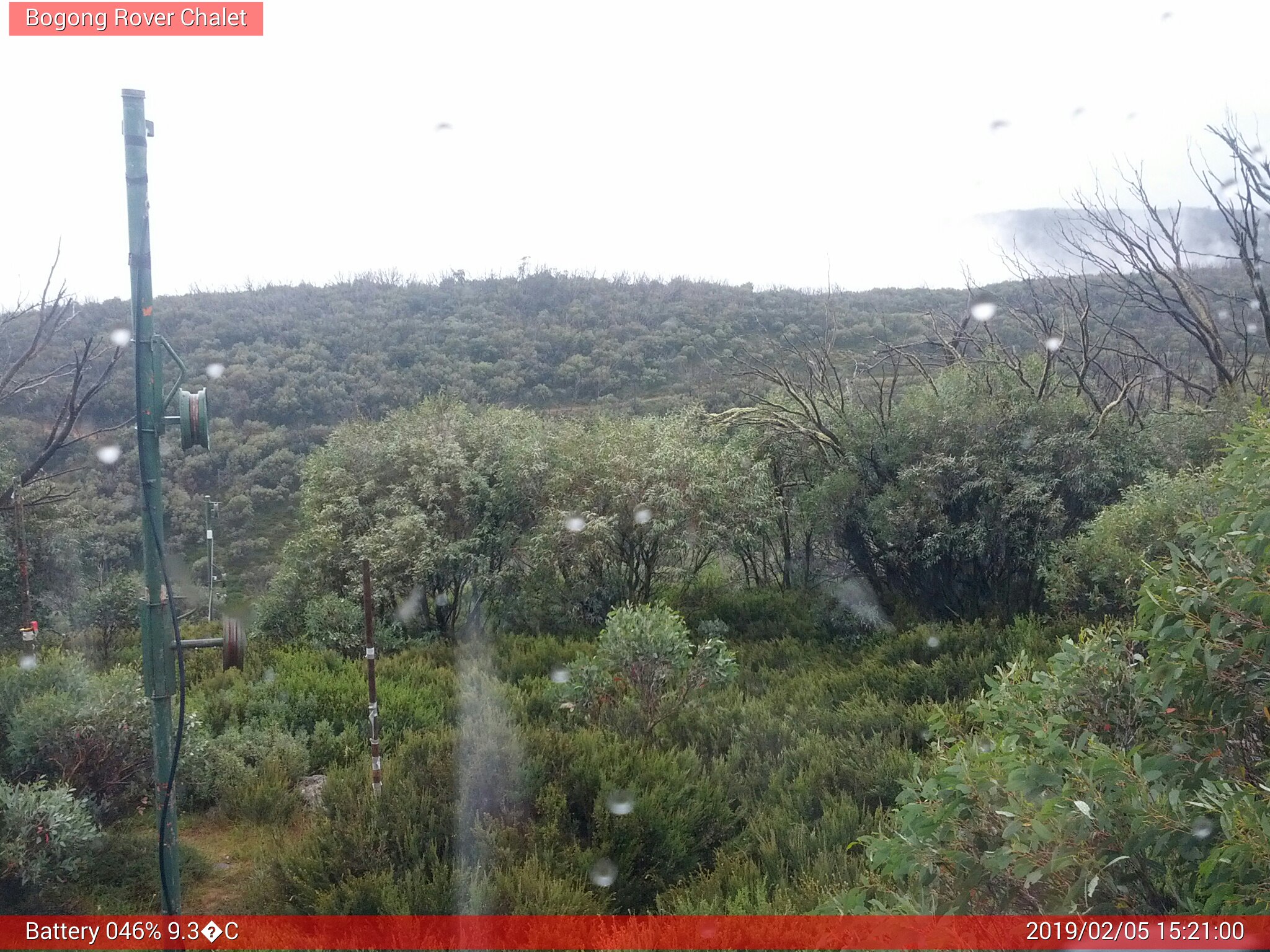 Bogong Web Cam 3:21pm Tuesday 5th of February 2019