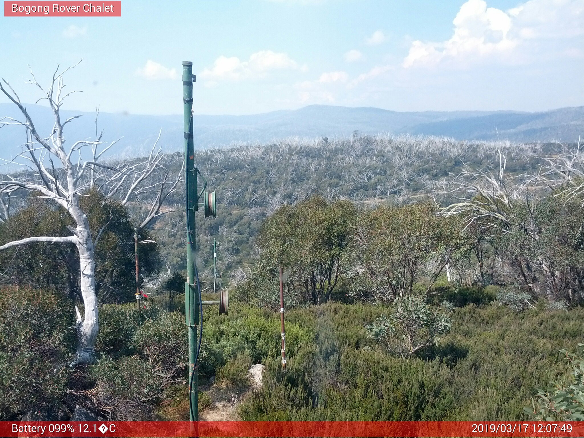 Bogong Web Cam 12:07pm Sunday 17th of March 2019