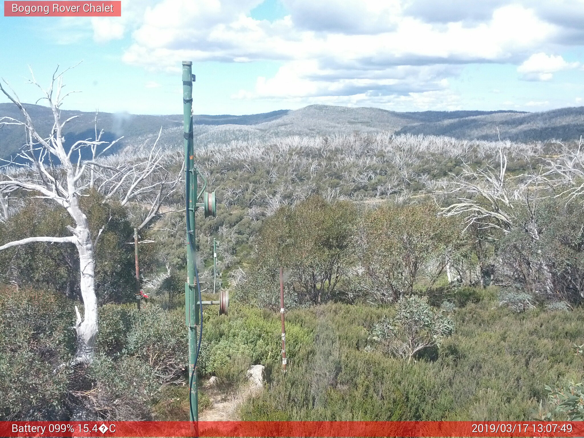 Bogong Web Cam 1:07pm Sunday 17th of March 2019