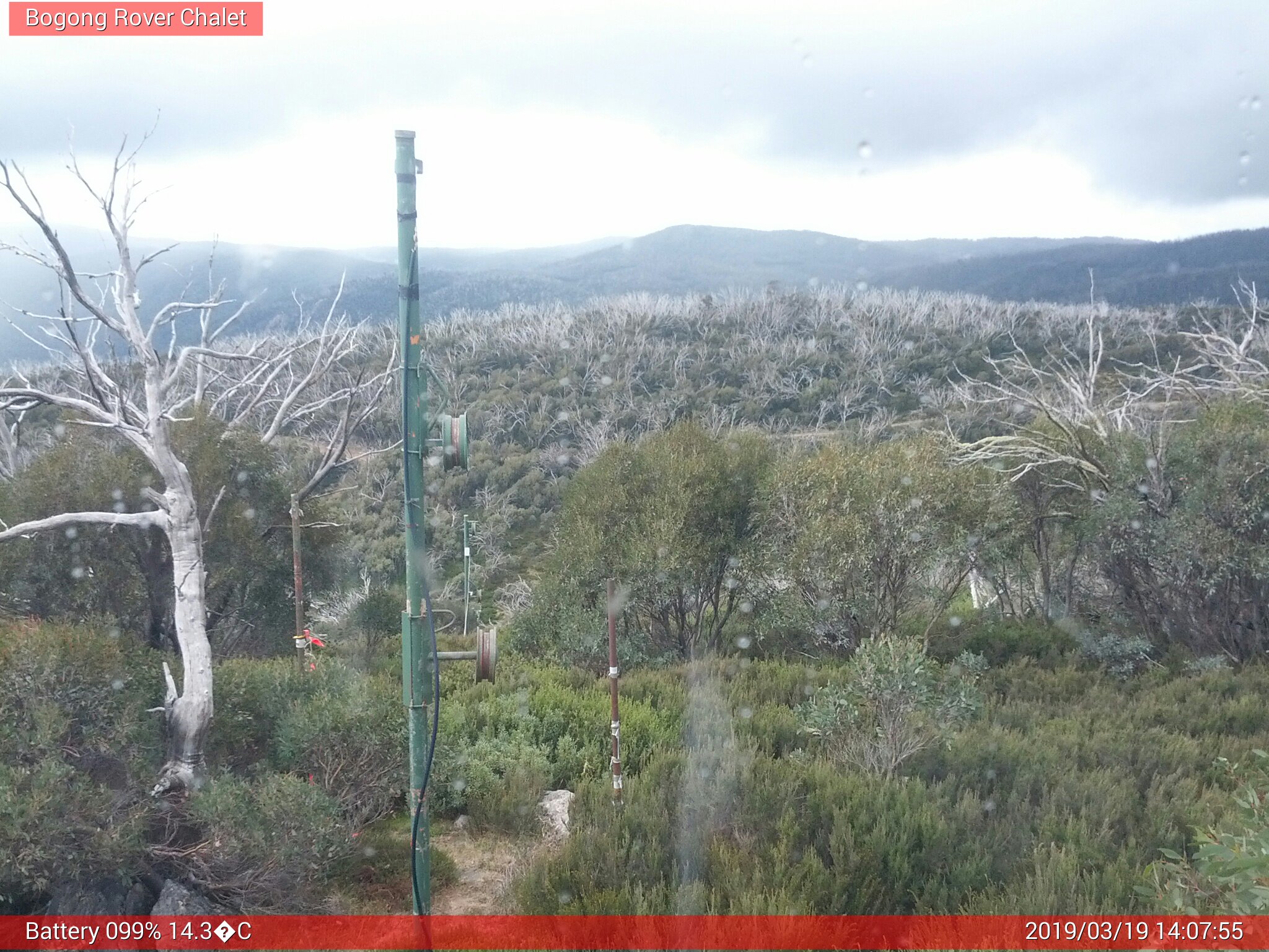 Bogong Web Cam 2:07pm Tuesday 19th of March 2019