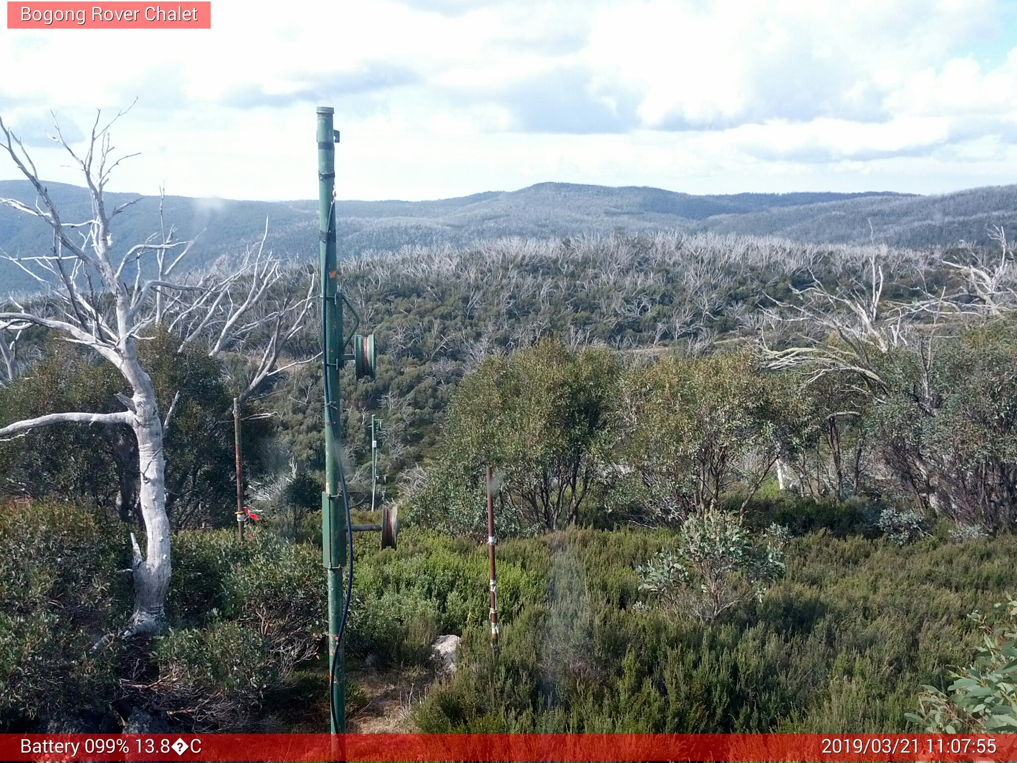 Bogong Web Cam 11:07am Thursday 21st of March 2019