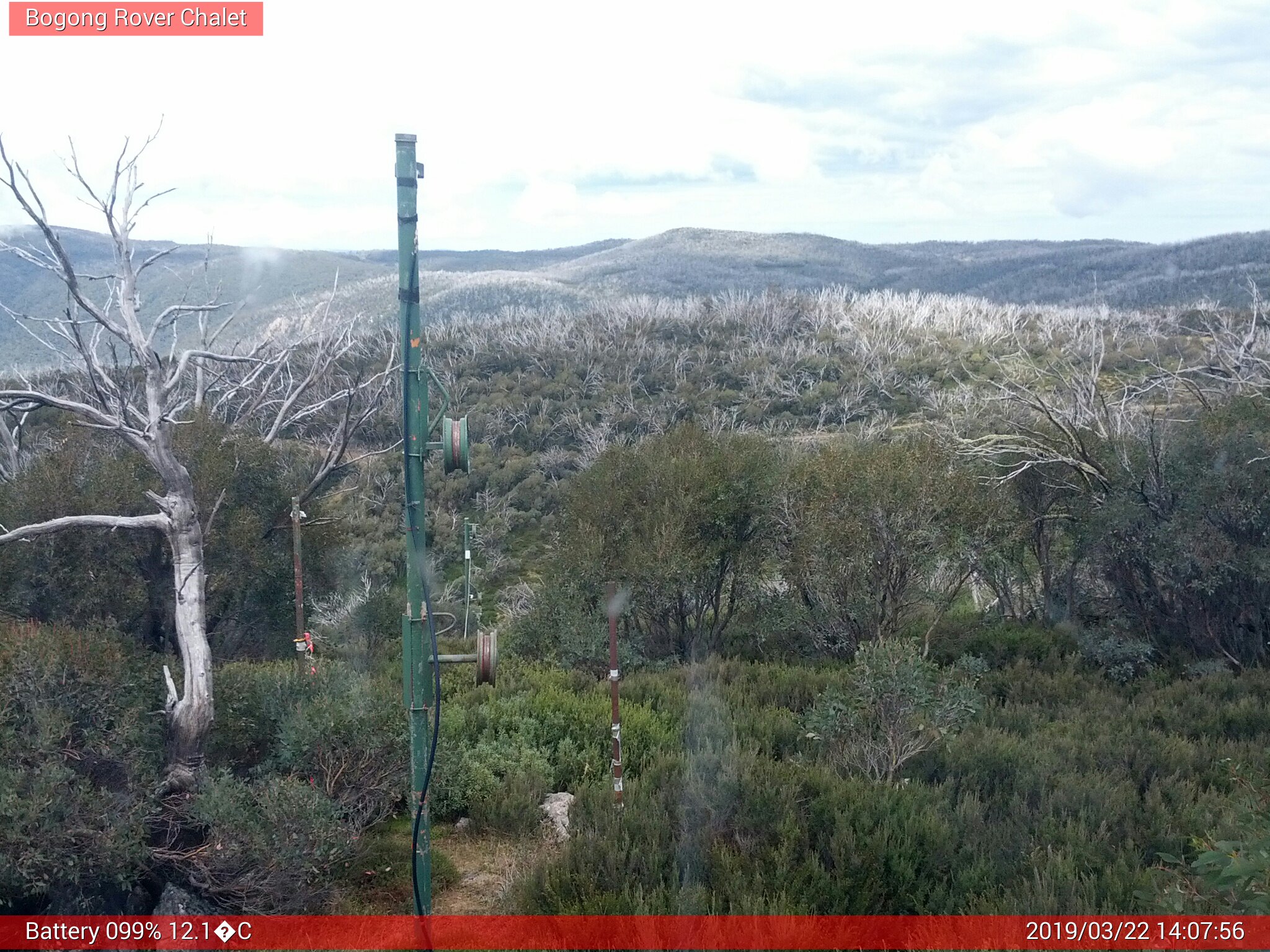 Bogong Web Cam 2:07pm Friday 22nd of March 2019