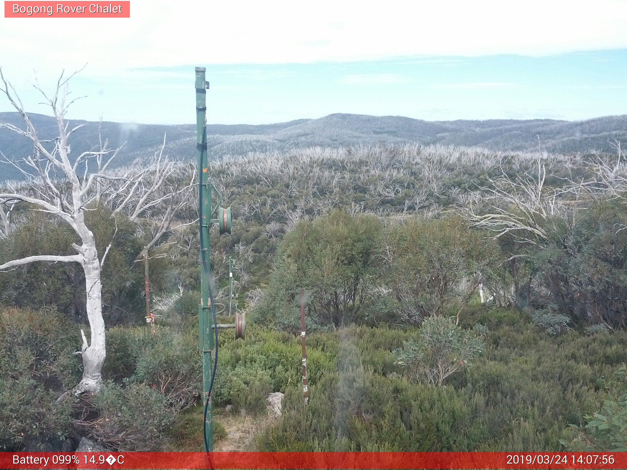 Bogong Web Cam 2:07pm Sunday 24th of March 2019