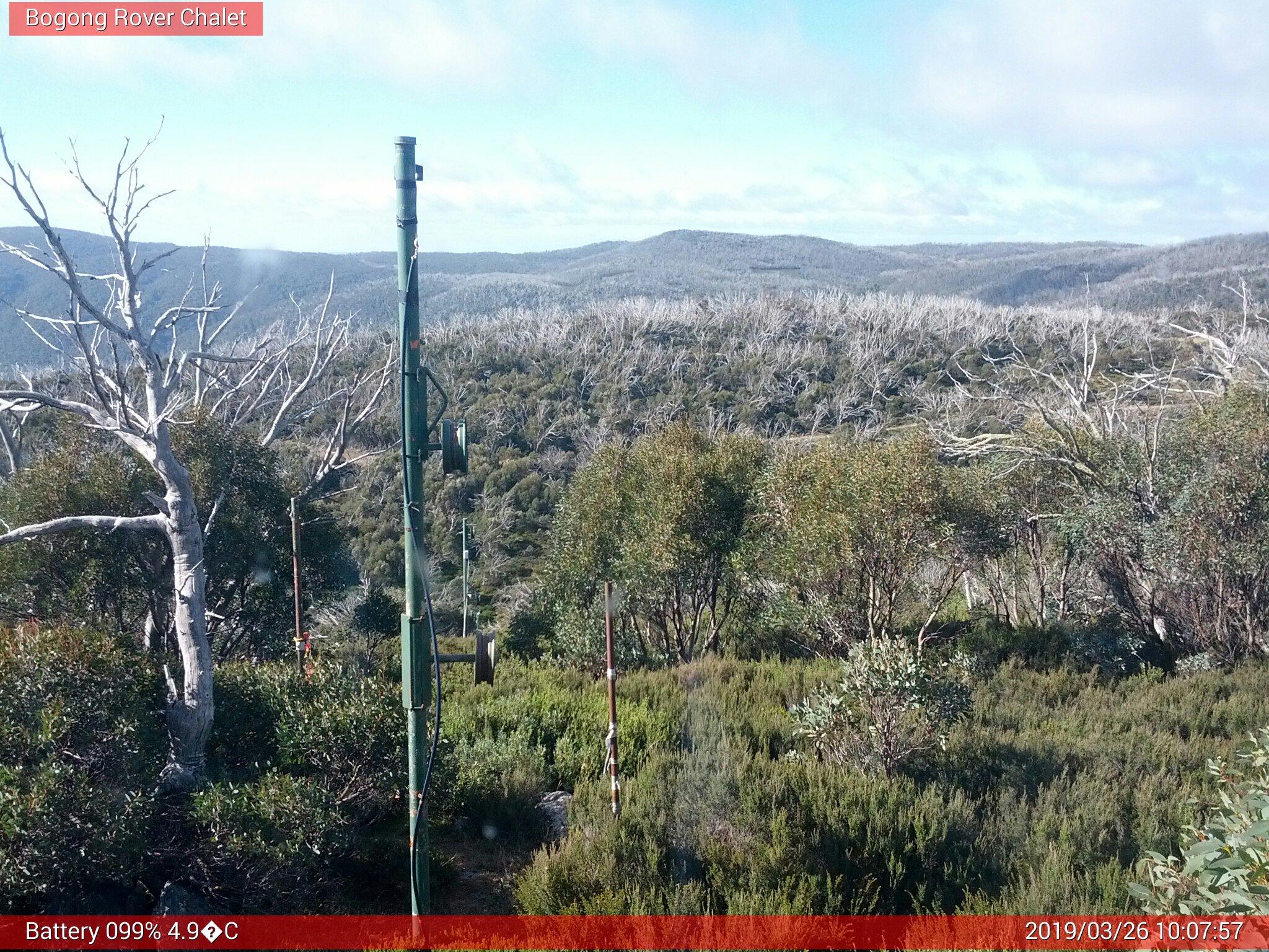 Bogong Web Cam 10:07am Tuesday 26th of March 2019