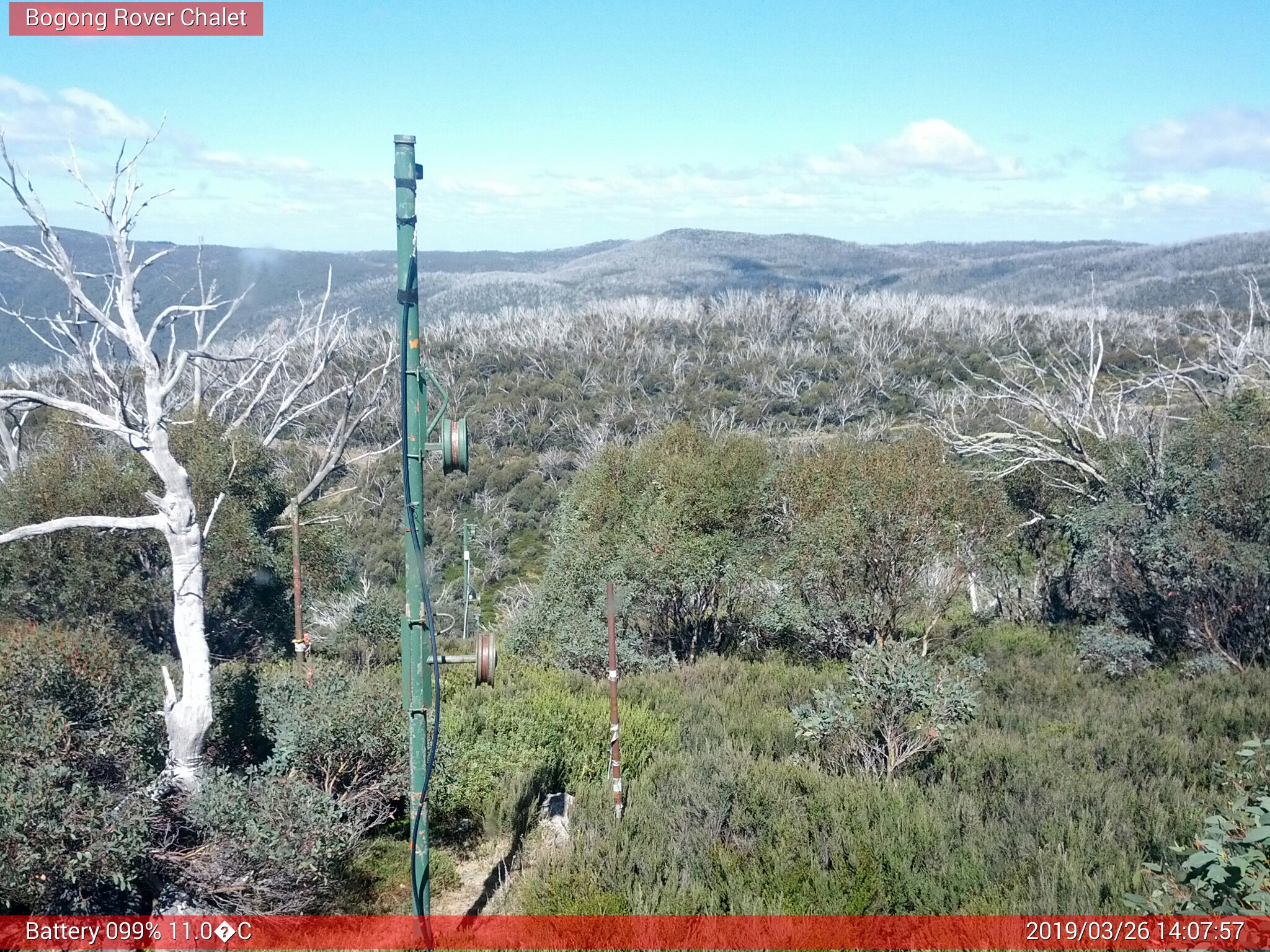 Bogong Web Cam 2:07pm Tuesday 26th of March 2019