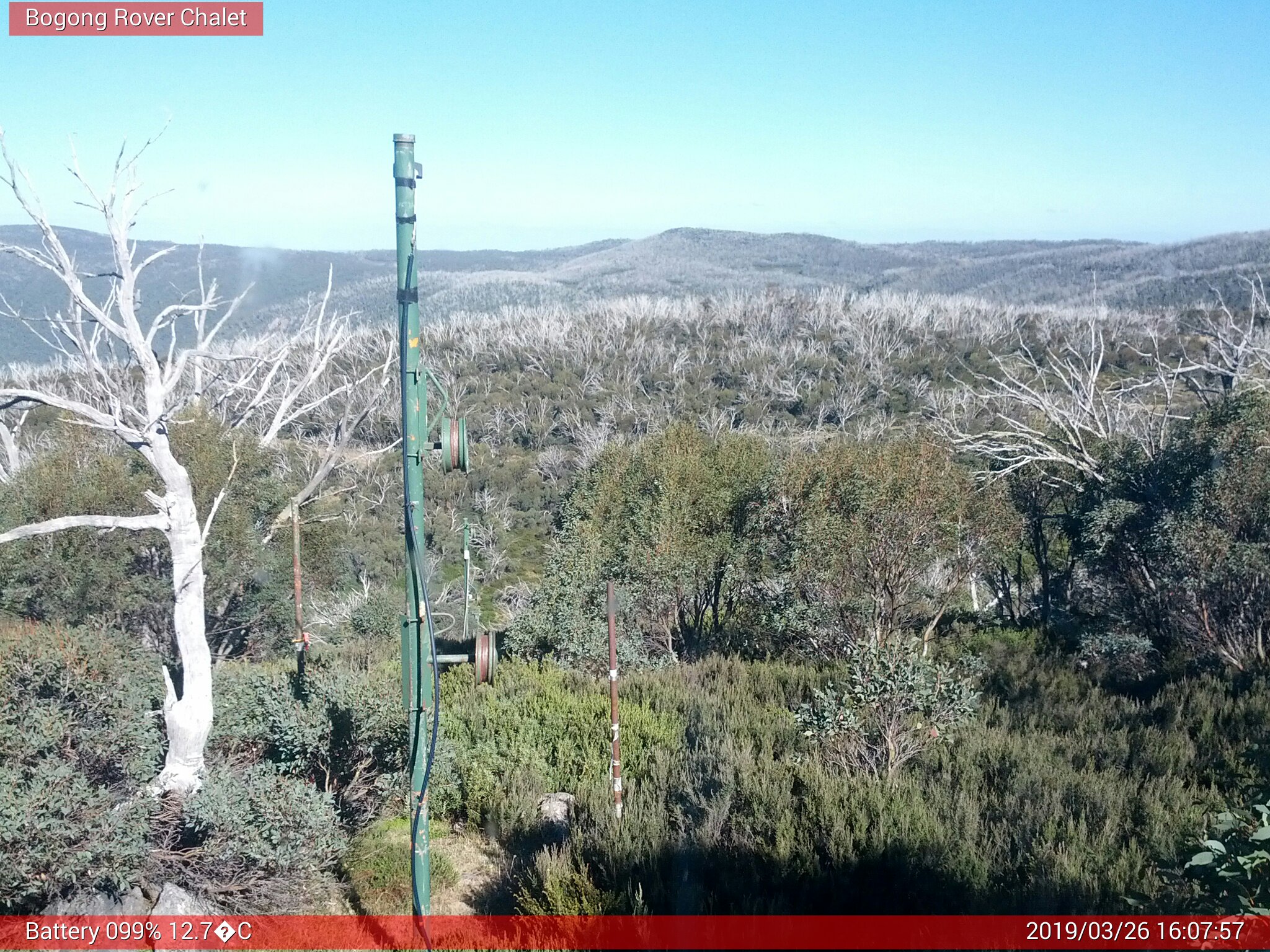 Bogong Web Cam 4:07pm Tuesday 26th of March 2019