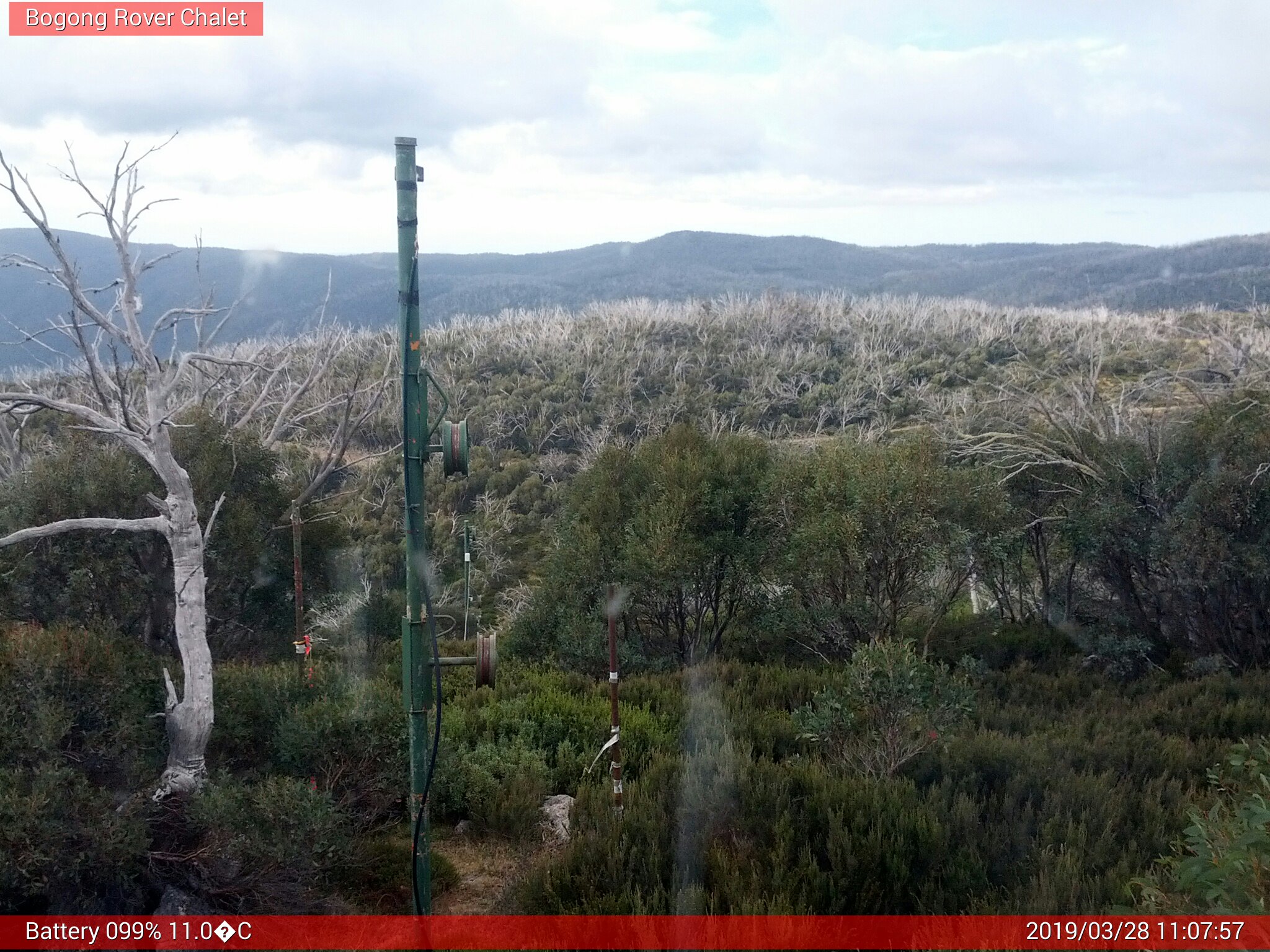 Bogong Web Cam 11:07am Thursday 28th of March 2019